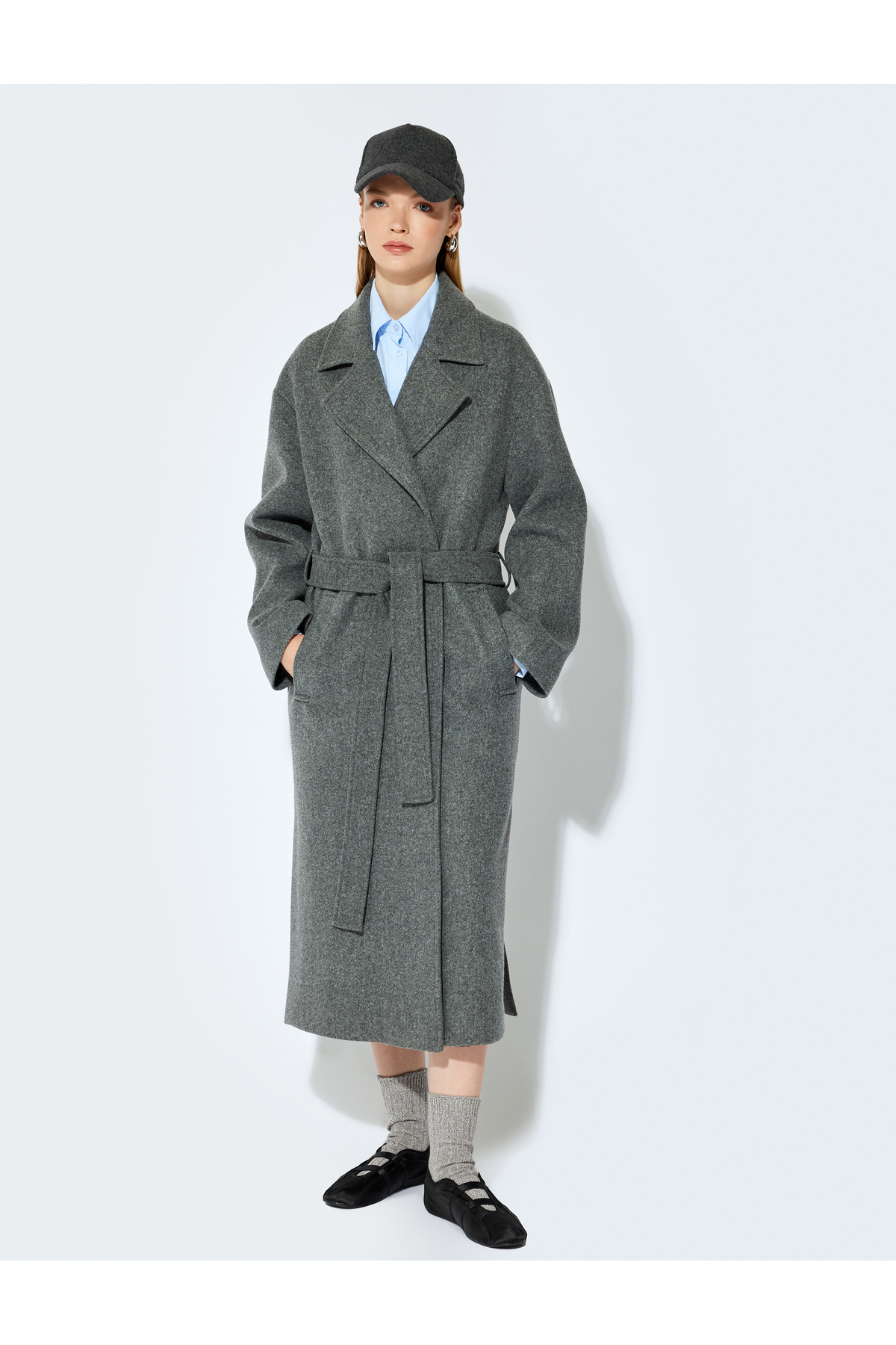 Koton  X Şahika Ercümen - Kruvaze Kemer Detaylı Cepli Uzun Kaşe Kaban - Görsel 4