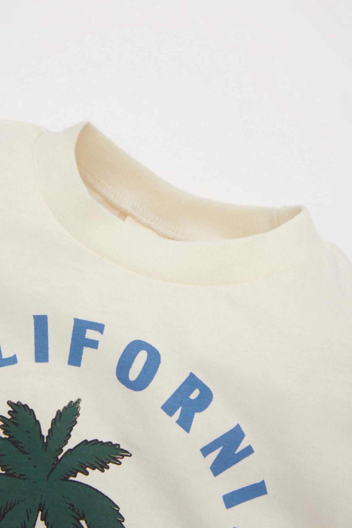 Defacto Erkek Bebek 2li Takım Bisiklet Yaka Baskılı Kısa Kollu Tişört Şort C9197A524SM fotoğrafı 6 (önizleme)