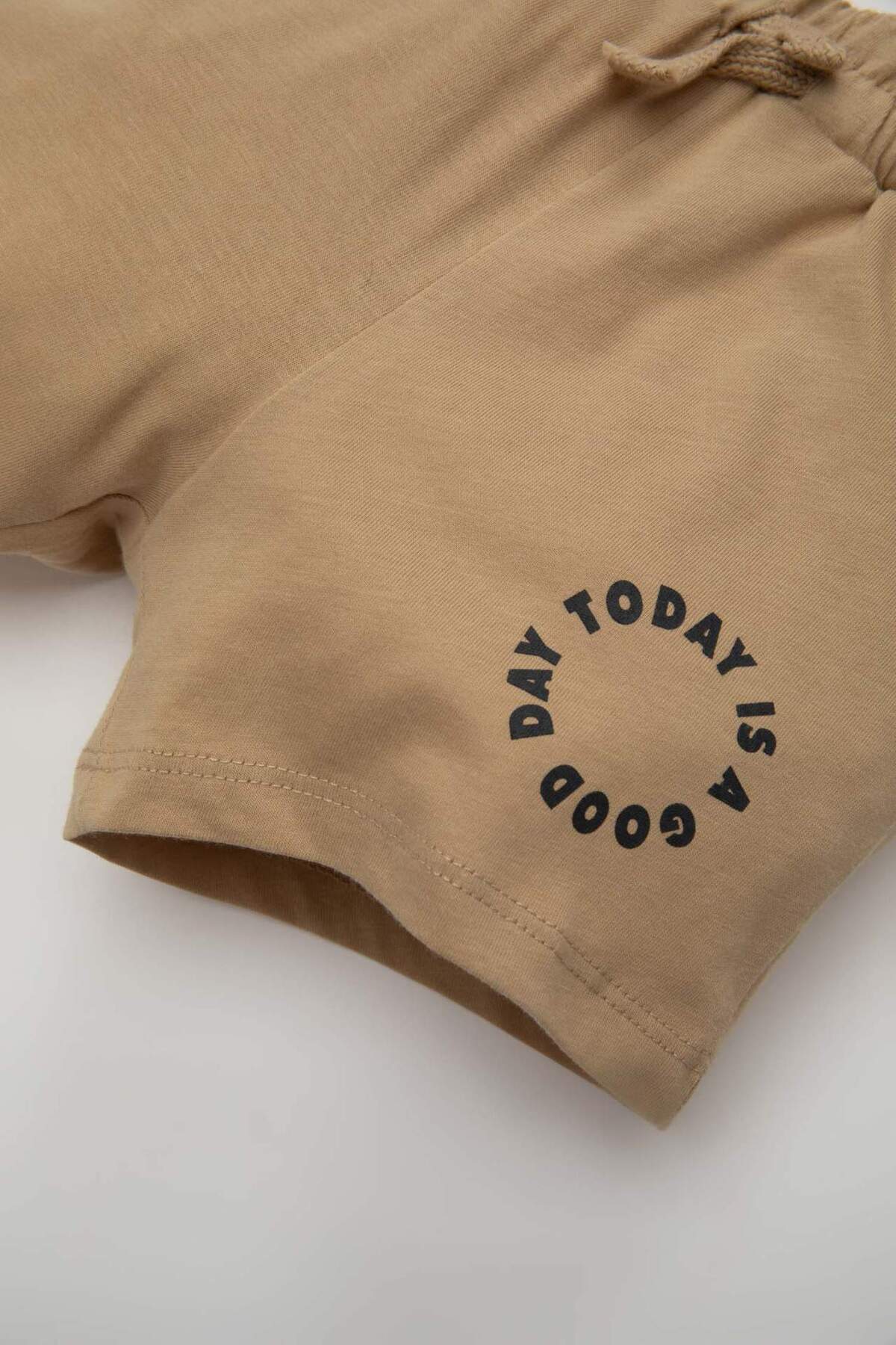 Defacto Erkek Bebek Baskılı Şort C3971A524SM fotoğrafı 3 (önizleme)