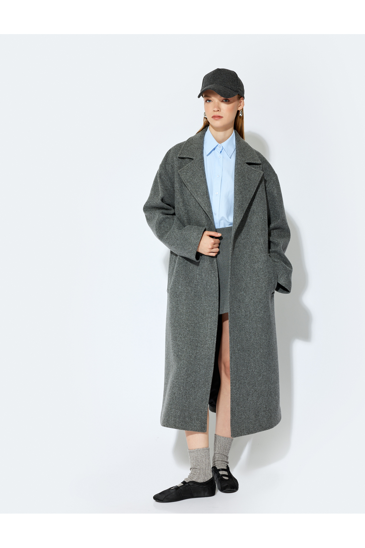 Koton  X Şahika Ercümen - Kruvaze Kemer Detaylı Cepli Uzun Kaşe Kaban - Görsel 3