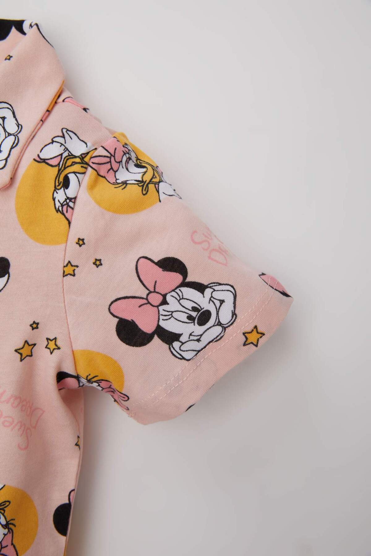 Defacto Kız Bebek Disney Mickey & Minnie Pijama Takımı Penye Kısa Kollu Üst Şort C3479A524HS fotoğrafı 4 (önizleme)
