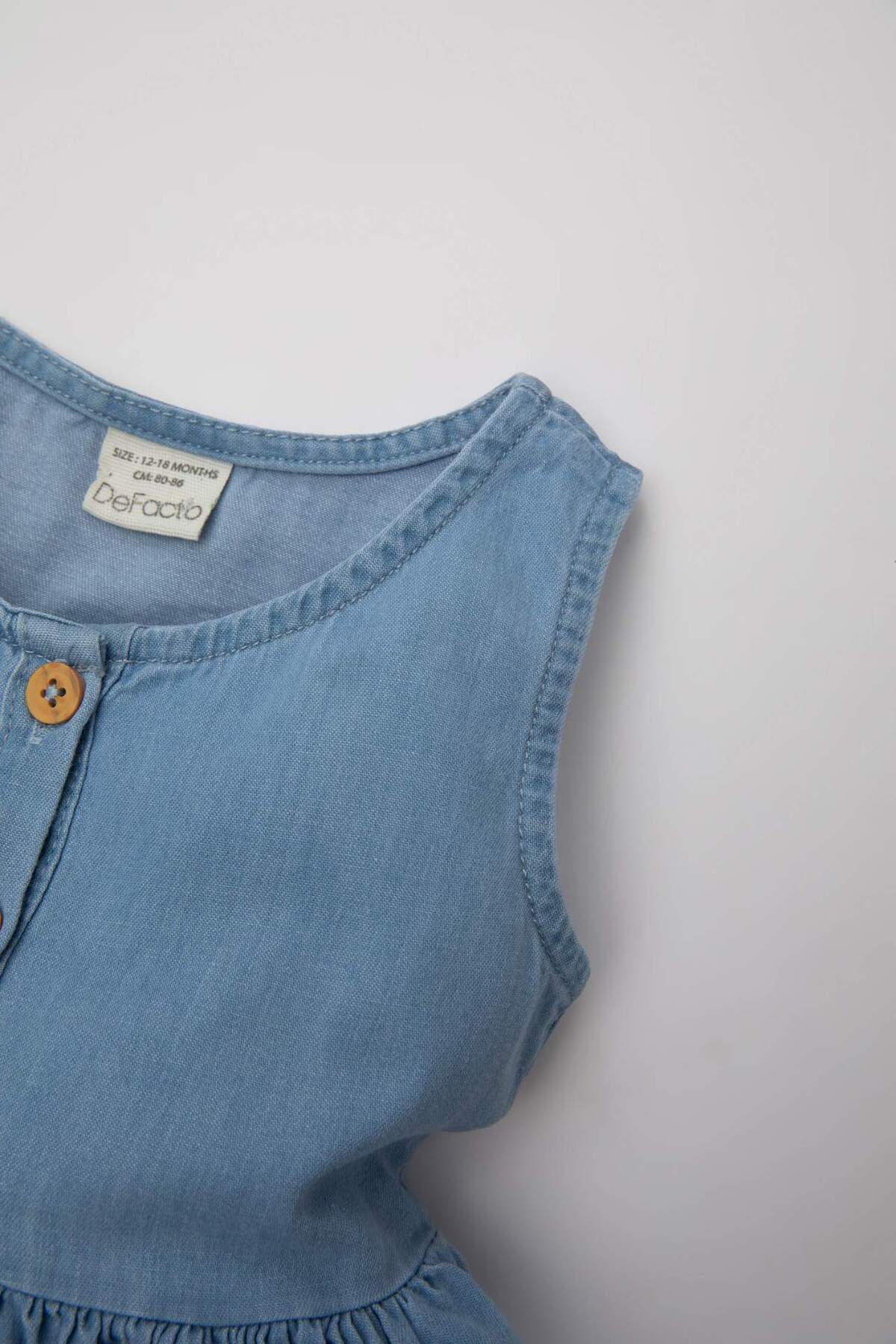 Defacto Kolsuz Jean Elbise Kız Bebek C3576A524SM fotoğrafı 3 (önizleme)