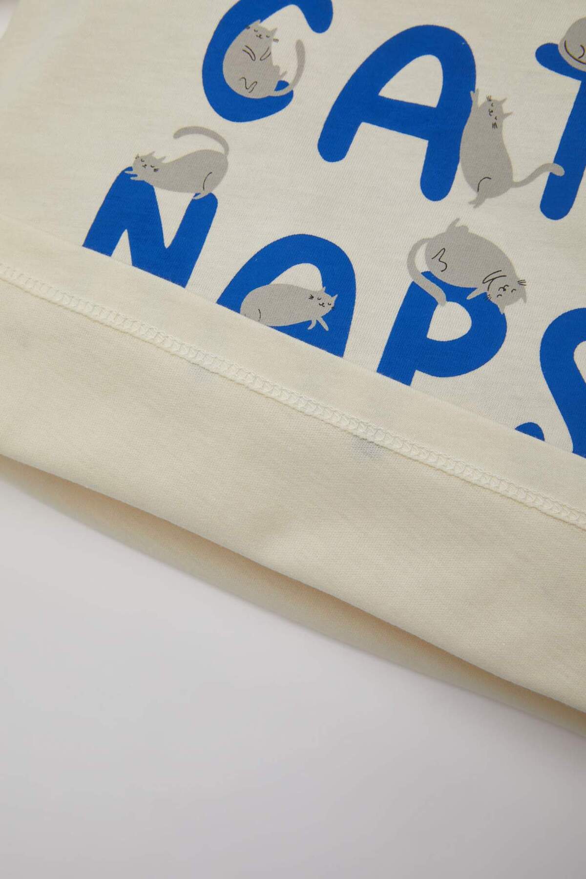 Defacto Erkek Bebek Baskılı Penye Kısa Kollu Şortlu Pijama Takımı C1505A524HS fotoğrafı 4 (önizleme)