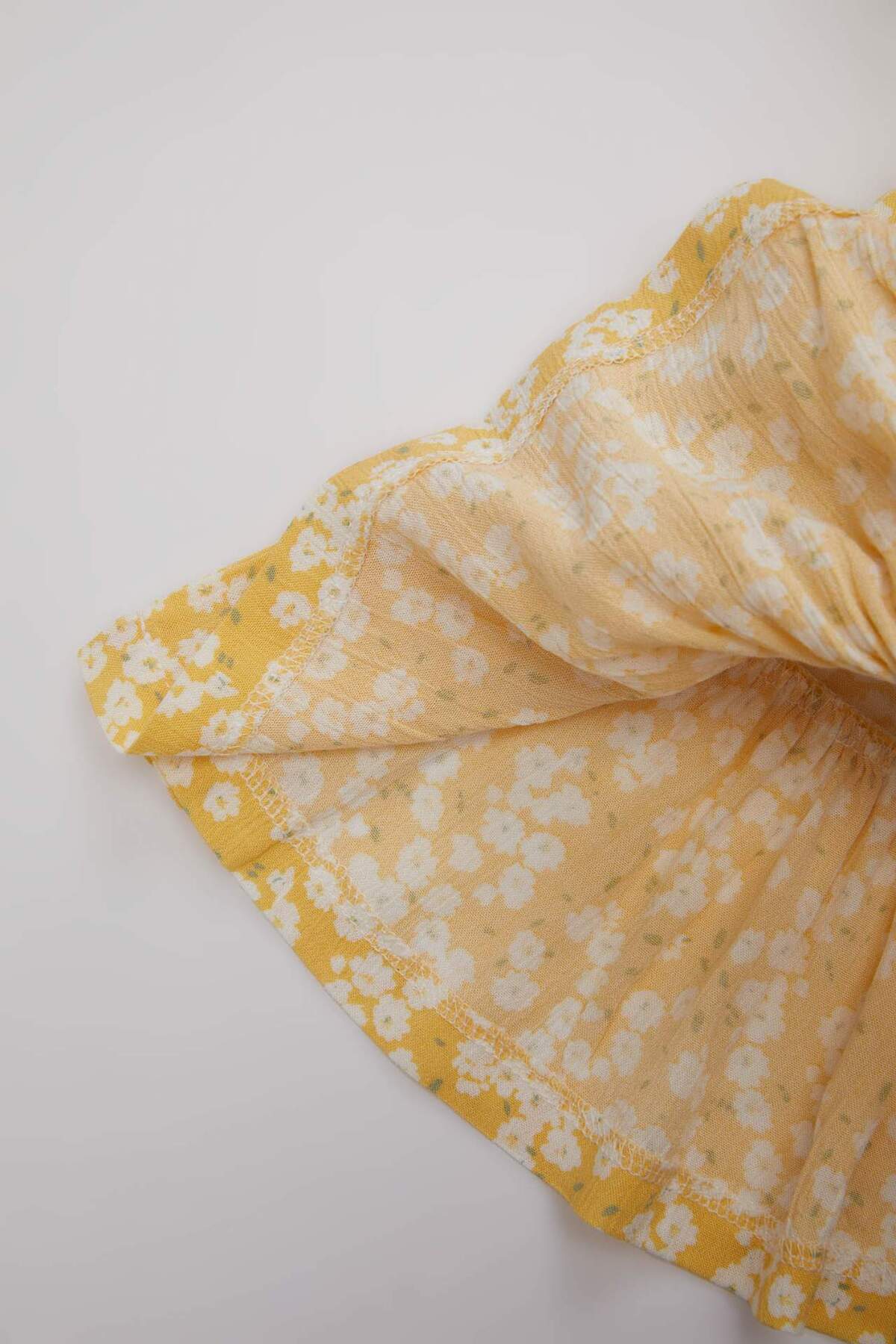 Defacto Çiçekli Kısa Kollu Krinkıl Viskon Elbise Kız Bebek C2505A524SM fotoğrafı 3 (önizleme)