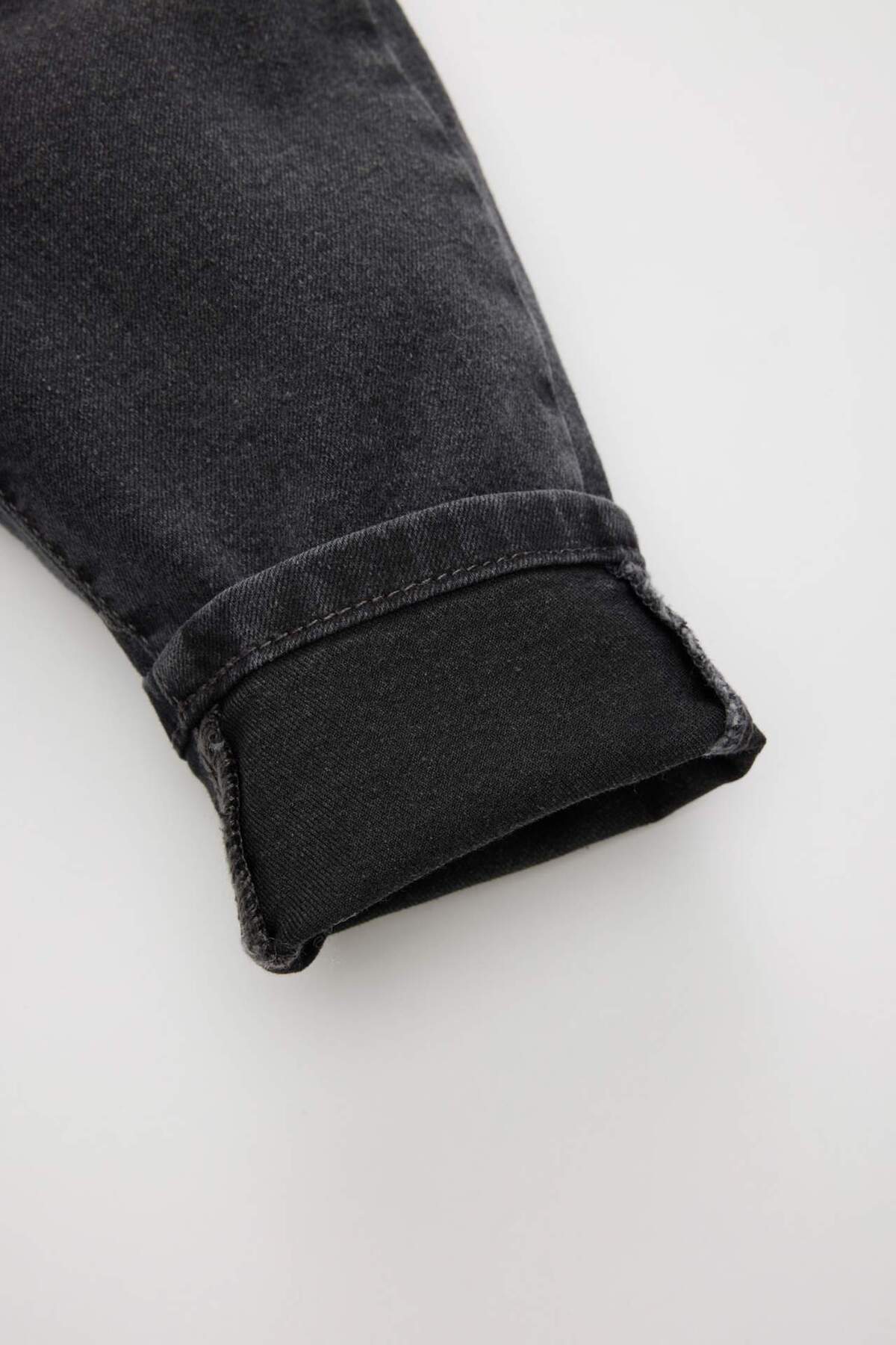 Defacto Erkek Bebek Düz Paça Jean Basic Pantolon B6733A524SP fotoğrafı 3 (önizleme)