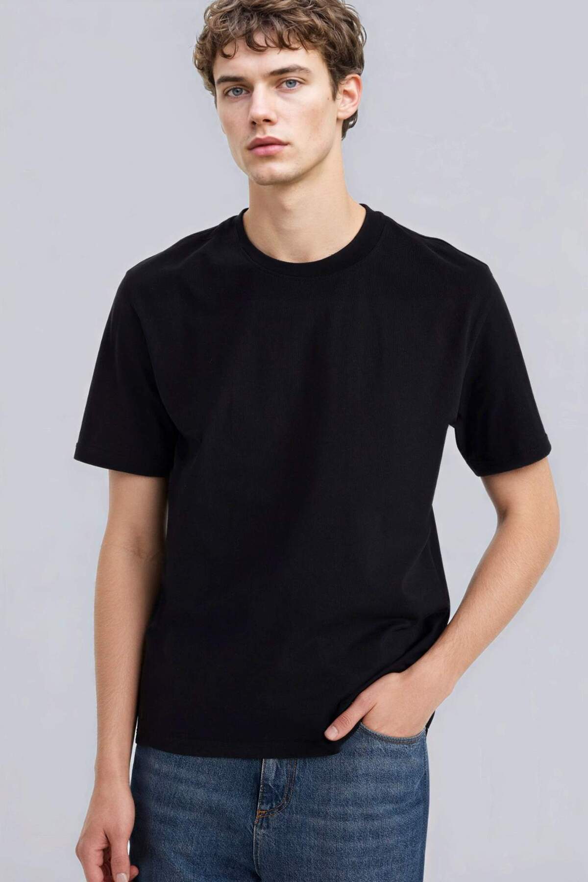 Defacto  %100 Pamuk New Regular Fit Bisiklet Yaka Basic Düz Kısa Kollu Tişört V7699AZ24SP - Görsel 3