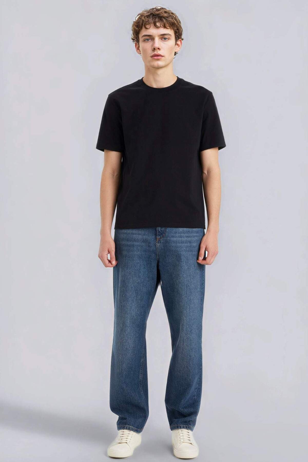 Defacto  %100 Pamuk New Regular Fit Bisiklet Yaka Basic Düz Kısa Kollu Tişört V7699AZ24SP - Görsel 2