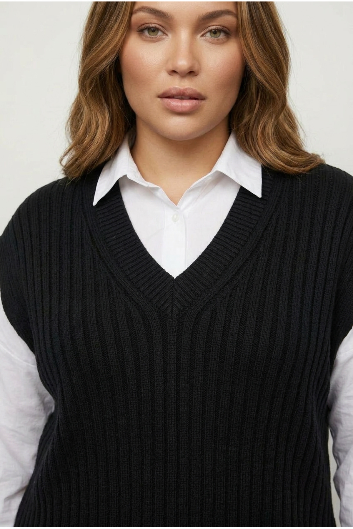 Stil Diva  Büyük Beden V Yaka Kısa Kollu Süveter Triko Bluz 302134 - Görsel 6