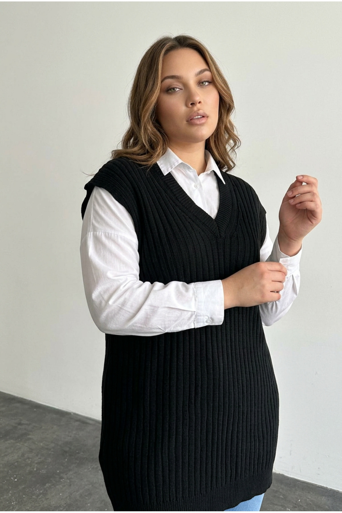 Stil Diva  Büyük Beden V Yaka Kısa Kollu Süveter Triko Bluz 302134