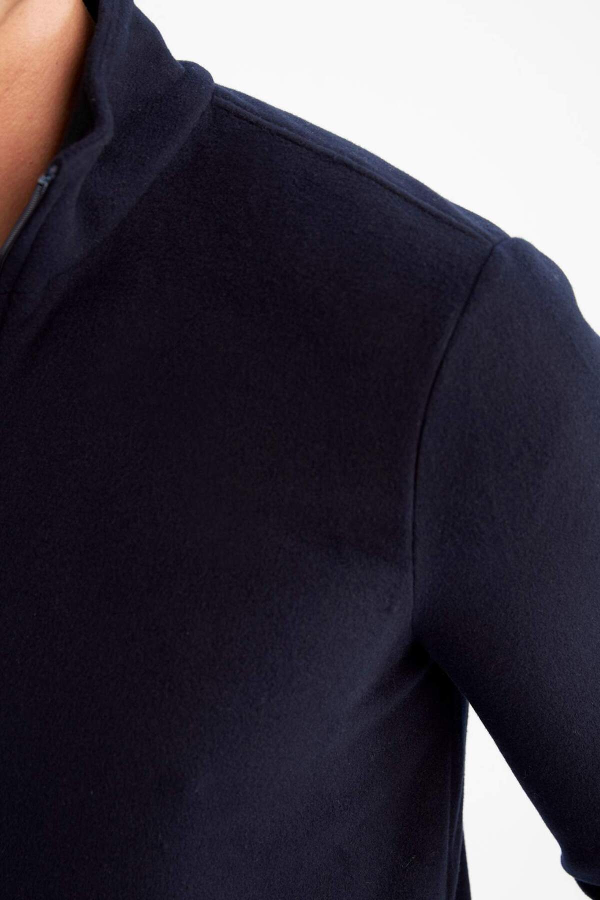 Defacto  Regular Fit Fermuarlı Dik Yaka Yarım Fermuarlı Polar Sweatshirt Y3996AZ22AU - Görsel 5