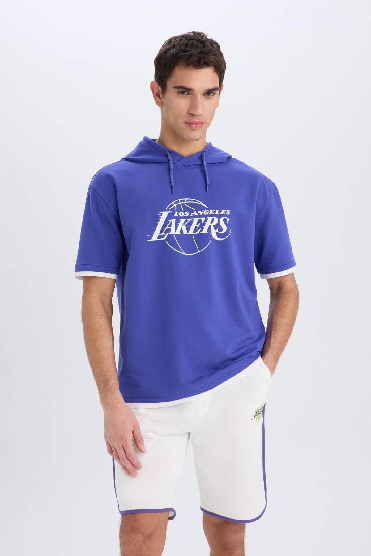 Defacto  DeFactoFit NBA Los Angeles Lakers Pamuklu Penye Şort W9811AZ22SM - Görsel 4