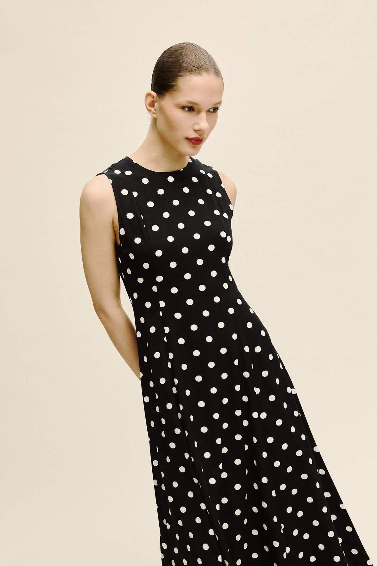 Defacto  Bisiklet Yaka Puantiyeli Poplin Kolsuz Midi Elbise F8241AX25AU - Görsel 4