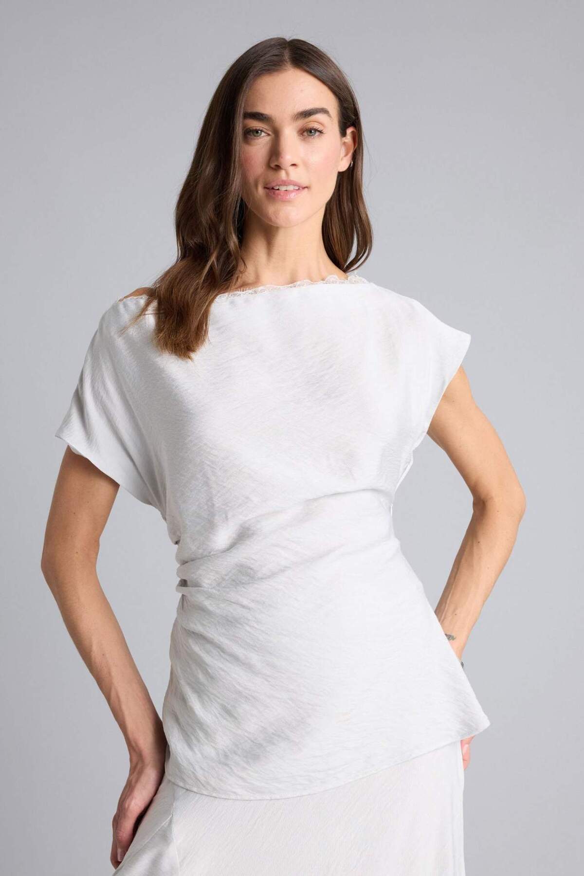 Defacto  Fıtted Kayık Yaka Kısa Kollu Bluz H2052AX26SP - Görsel 3