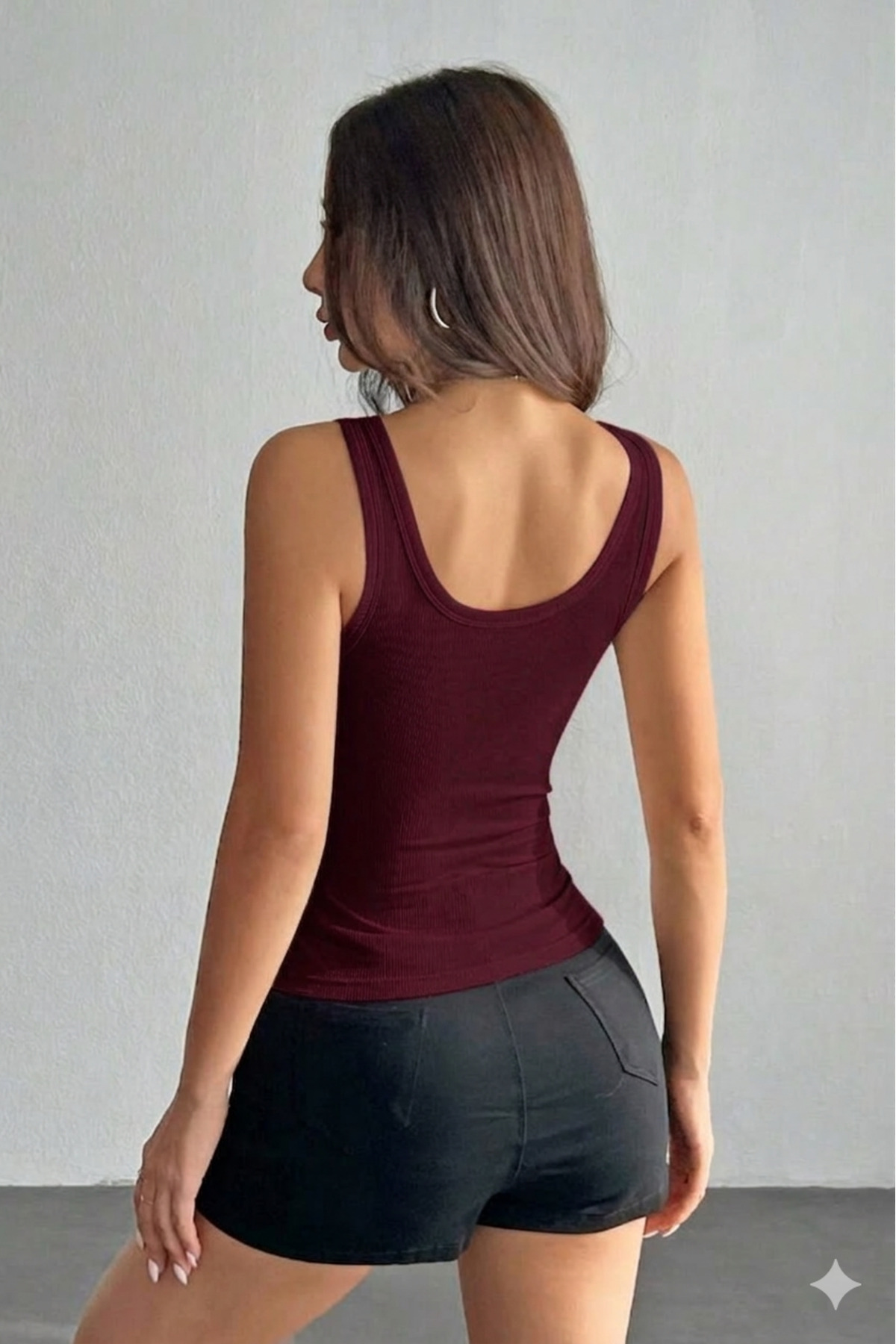 MİO ESTİLO  Kadın Fitilli Görünümlü Slim Fit Vücuda Oturan Havuz Yakalı Pamuklu Basic Bordo Atlet - Görsel 5