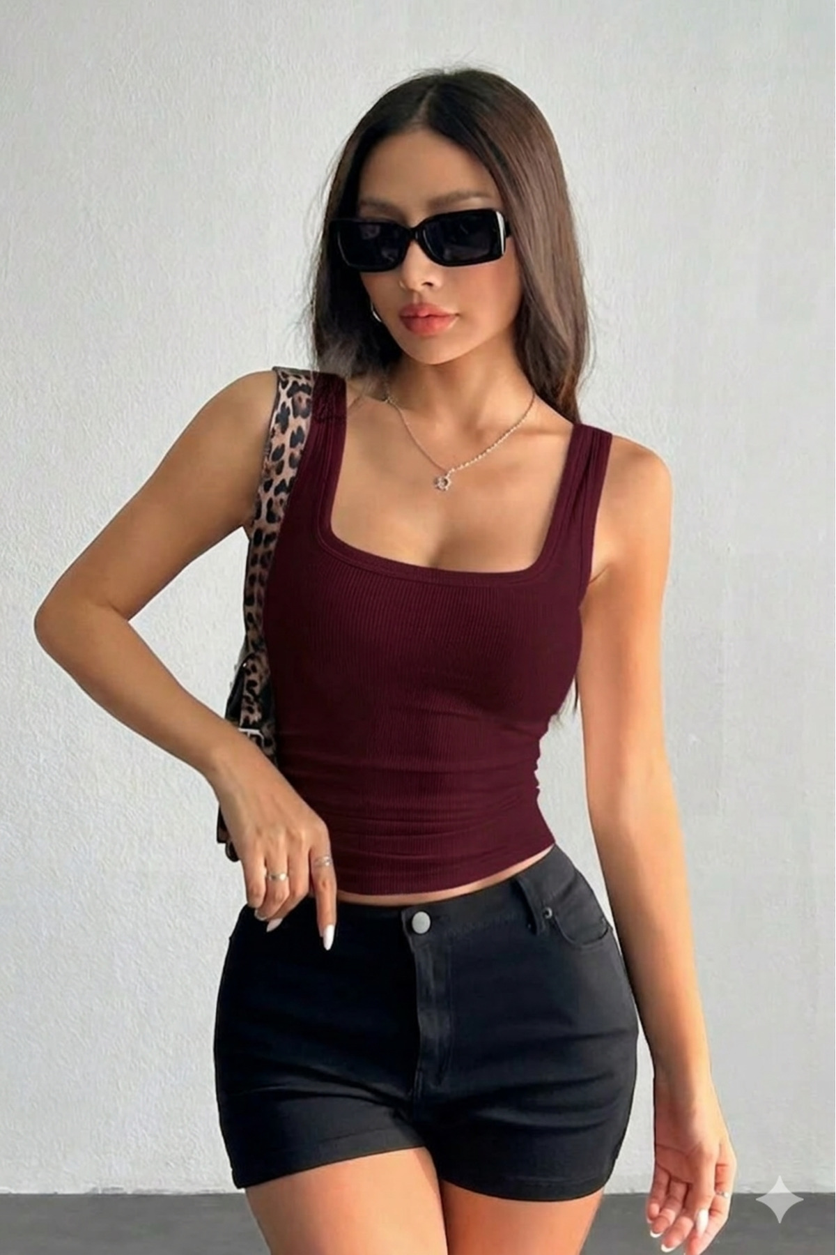 MİO ESTİLO  Kadın Fitilli Görünümlü Slim Fit Vücuda Oturan Havuz Yakalı Pamuklu Basic Bordo Atlet - Görsel 2