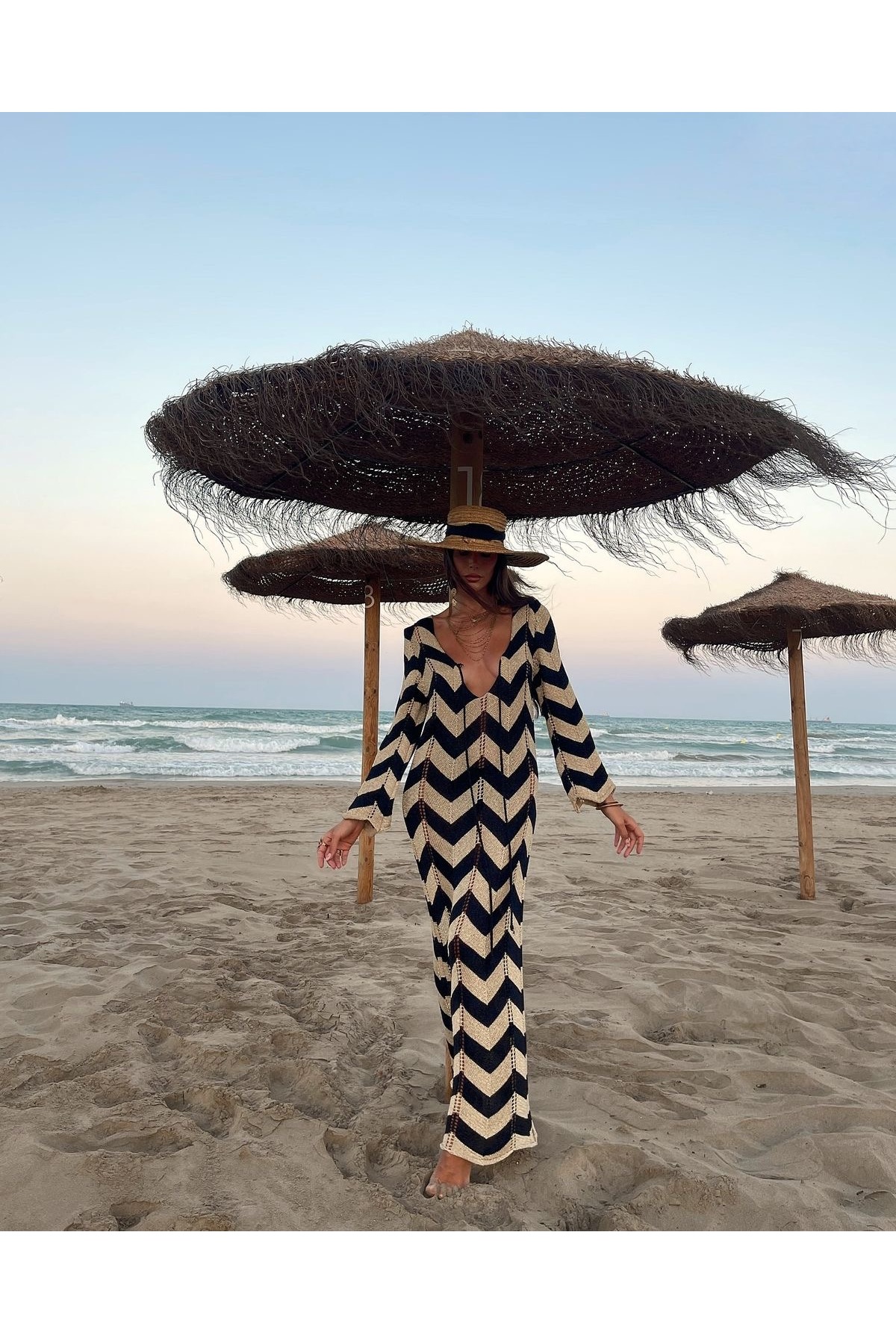 MARLİNG  Zigzag Desenli Uzun Triko Elbise V Yaka Yazlık Plaj Elbisesi Bohem Maxi Elbise - Görsel 2
