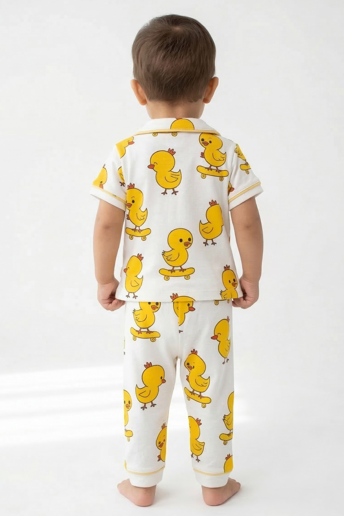 bebegen Unisex Beyaz Sarı Civciv Baskılı Kısa Kollu Pijama Takımı fotoğrafı 2 (önizleme)