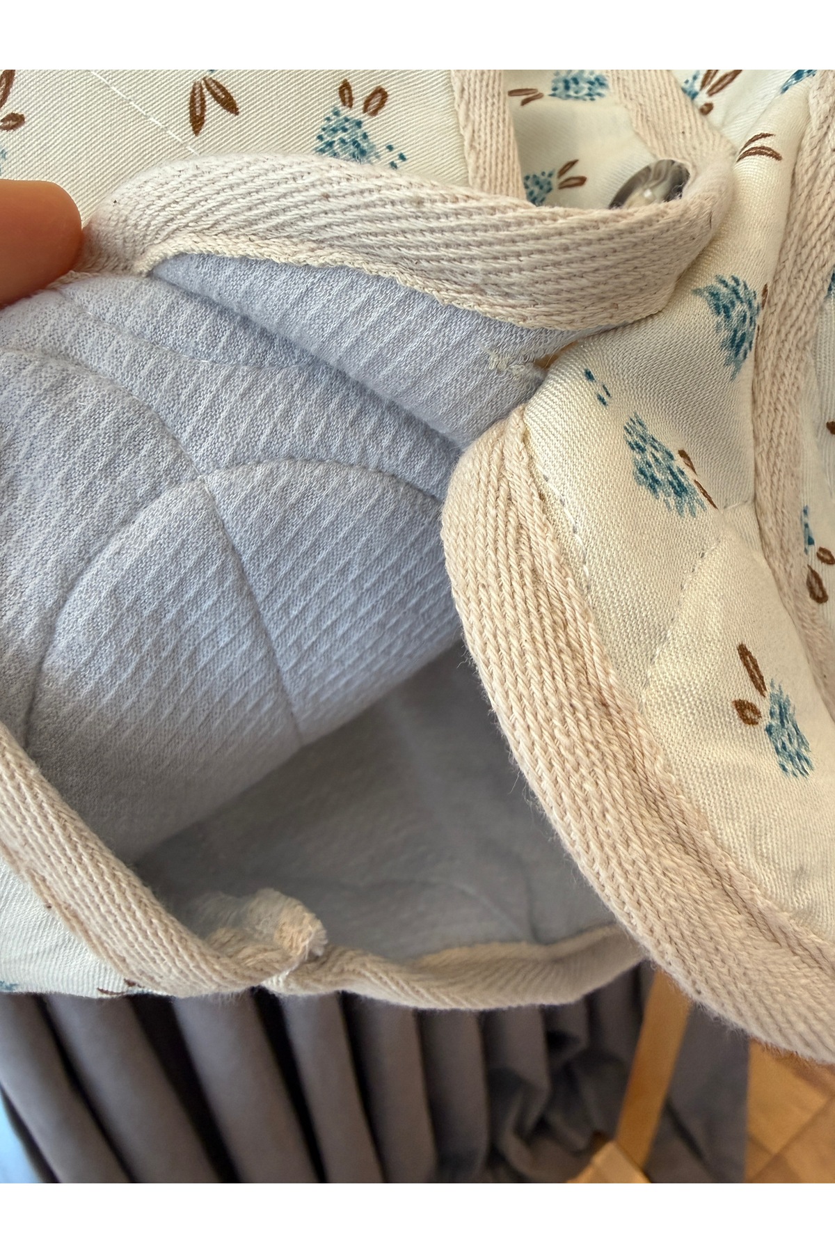Baby Aden BabyAden çiçek desenli çift cepli önden düğmeli mevsimlik kapitone kız bebek çocuk ceket fotoğrafı 5 (önizleme)