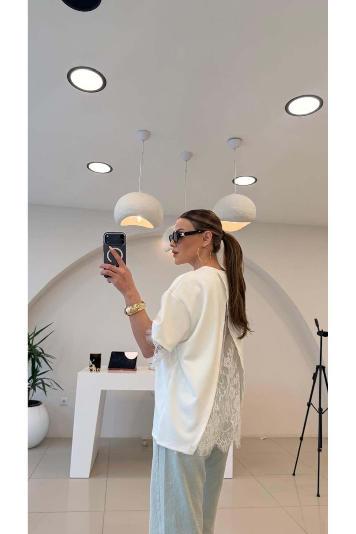 Şulenin Butiği  SIRT DANTEL DETAYLI MODAL BLUZ BEYAZ - Görsel 3