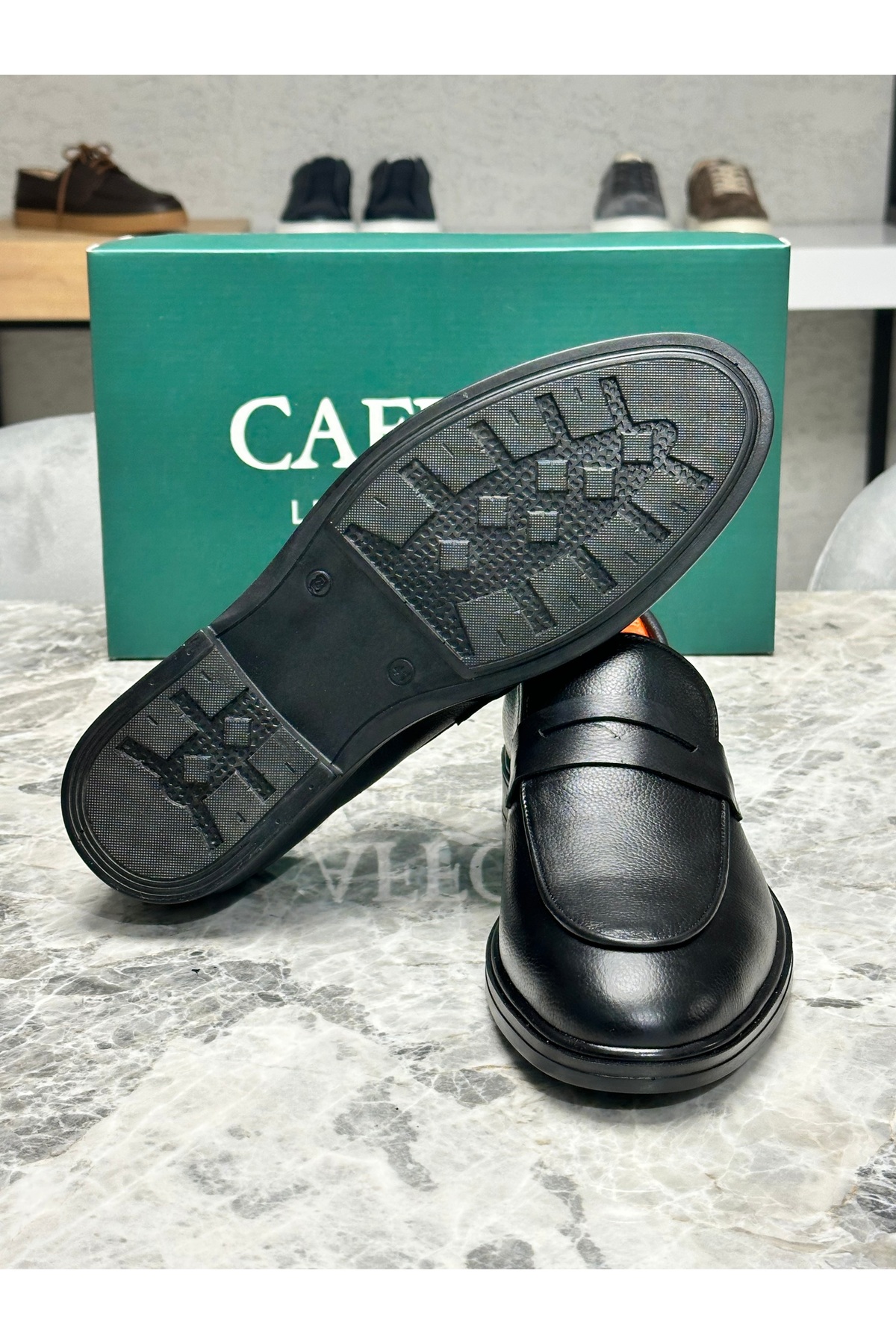 Caffcas  Hakiki Deri Siyah El Yapımı Bağcıksız Klasik Erkek Ayakkabı Como - Görsel 7