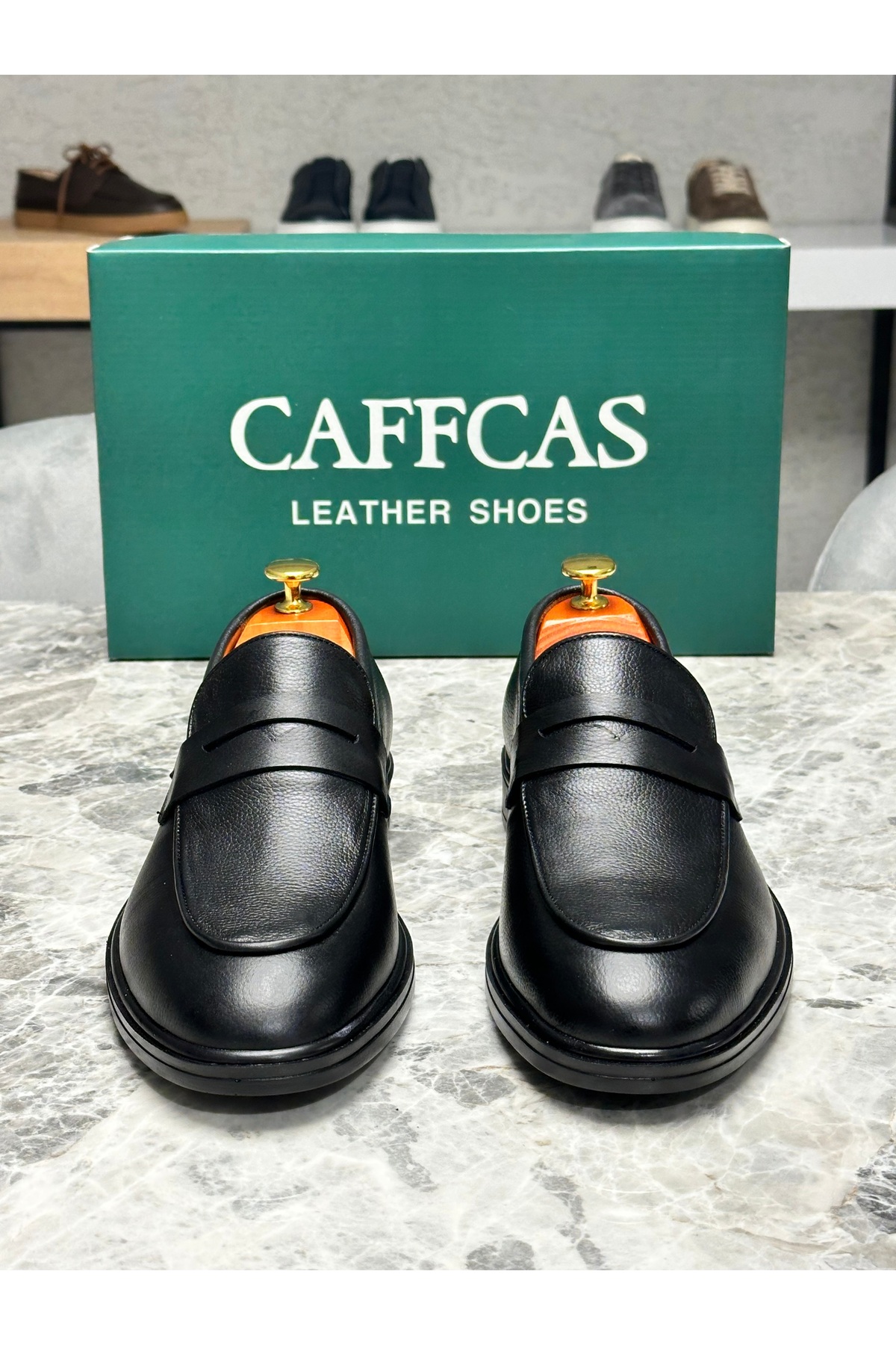 Caffcas  Hakiki Deri Siyah El Yapımı Bağcıksız Klasik Erkek Ayakkabı Como - Görsel 3