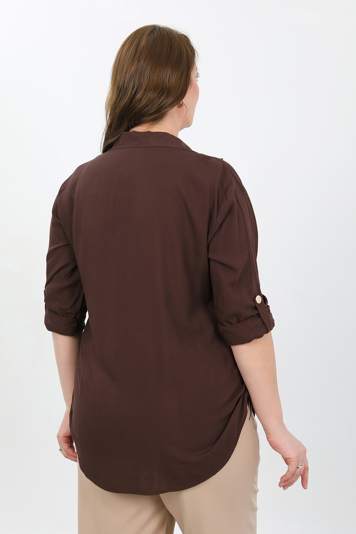 By Alba Collection  KADIN KAHVERENGİ DÜĞME DETAY BÜYÜK BEDEN VİSKON GÖMLEK - Görsel 3