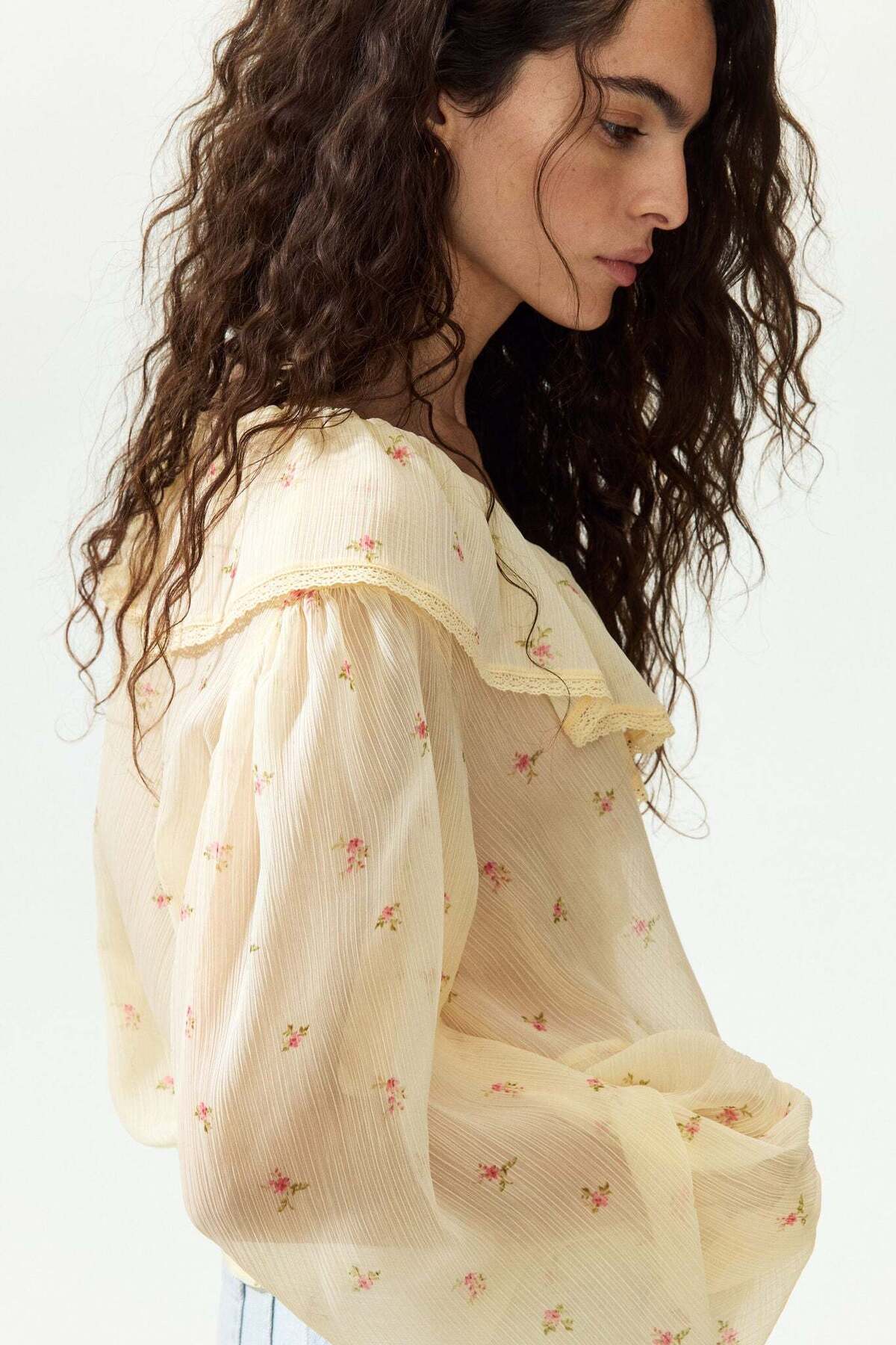 H&M Crinkled chiffon blouse