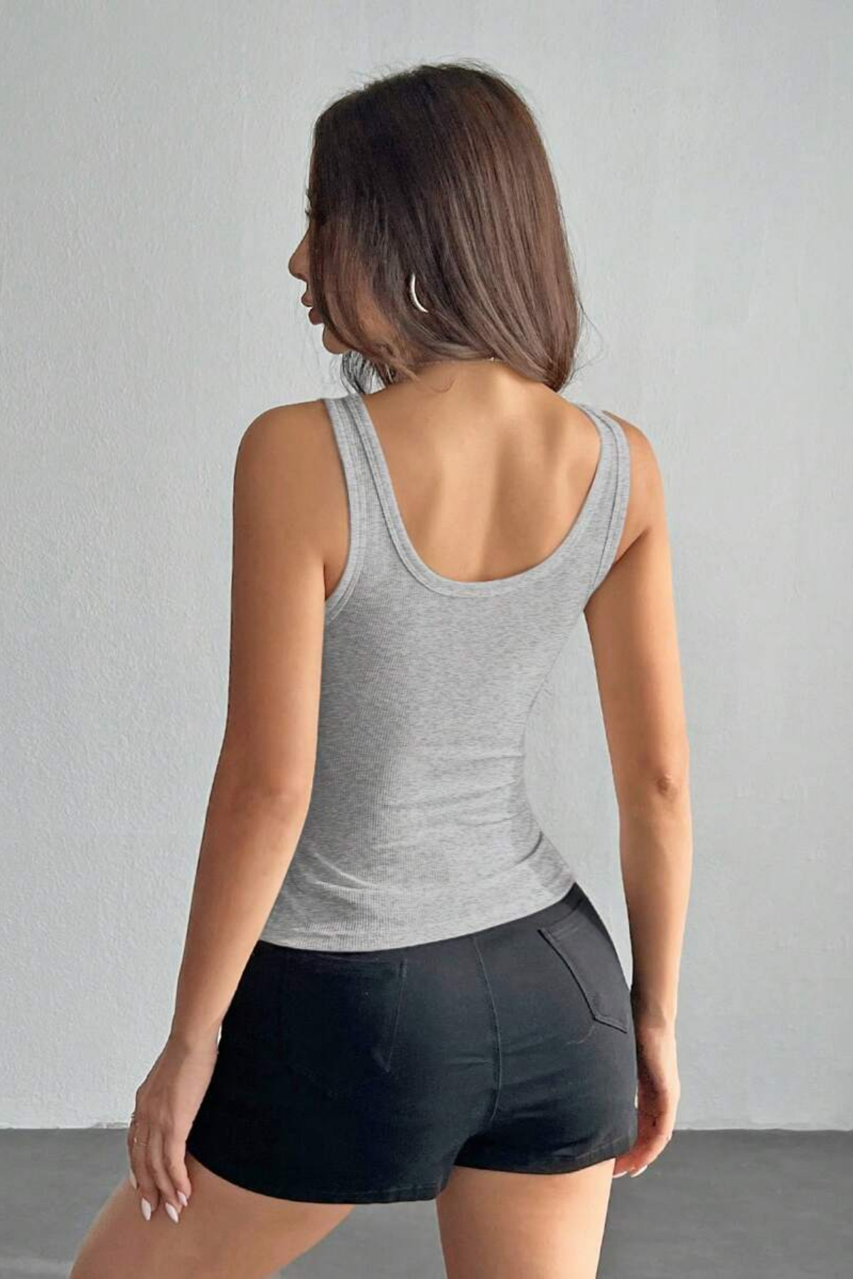 MİO ESTİLO Kadın Fitilli Görünümlü Slim Fit Vücuda Oturan Havuz Yakalı Pamuklu Basic Beyaz Atlet görsel 3
