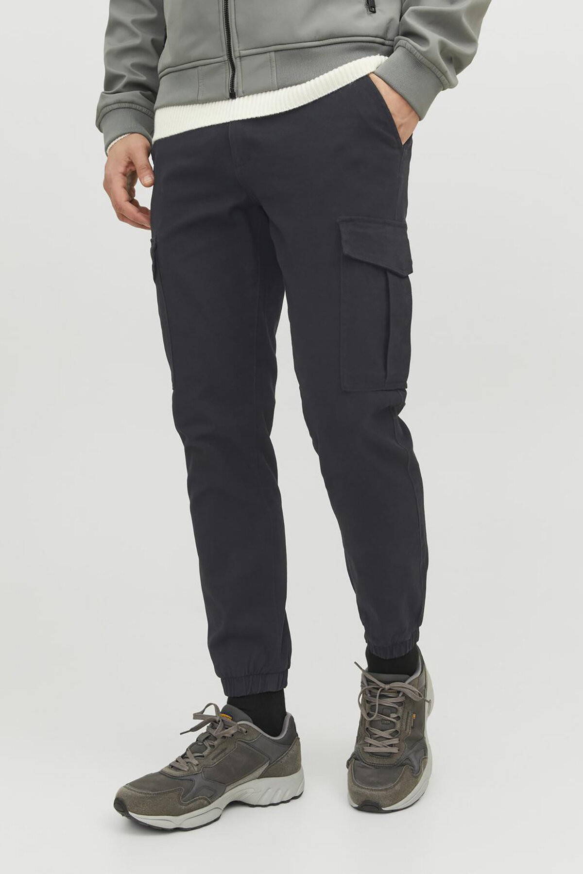JPSTMARCO JJJOE دستبند AKM مشکی جک اند جونز شلوار اسپرت Jack & Jones