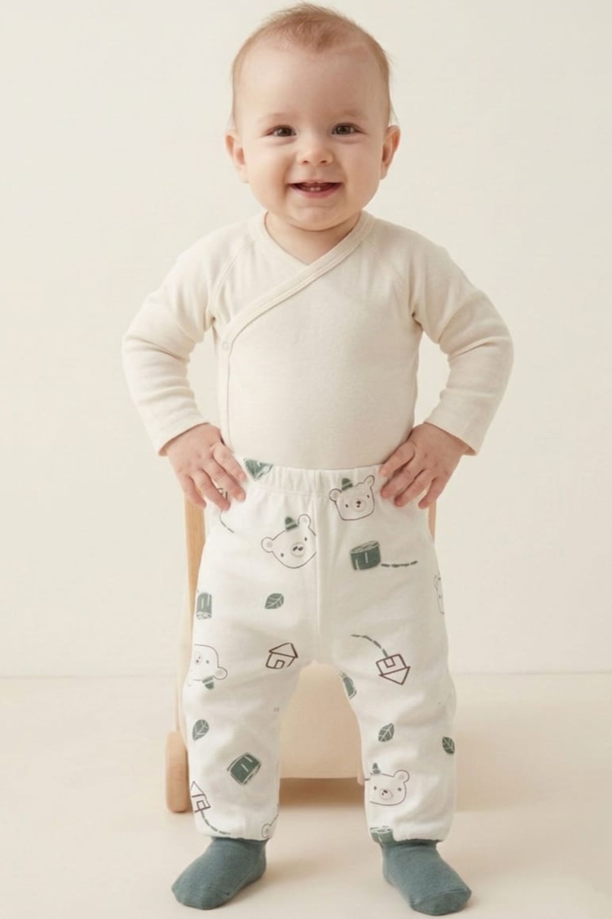 Mother Love %70 Bambu %30 Organik Pamuklu Kendinden Çoraplı Patikli Erkek Bebek Tek Alt Desenli Bebek Pantolon fotoğrafı 3 (önizleme)