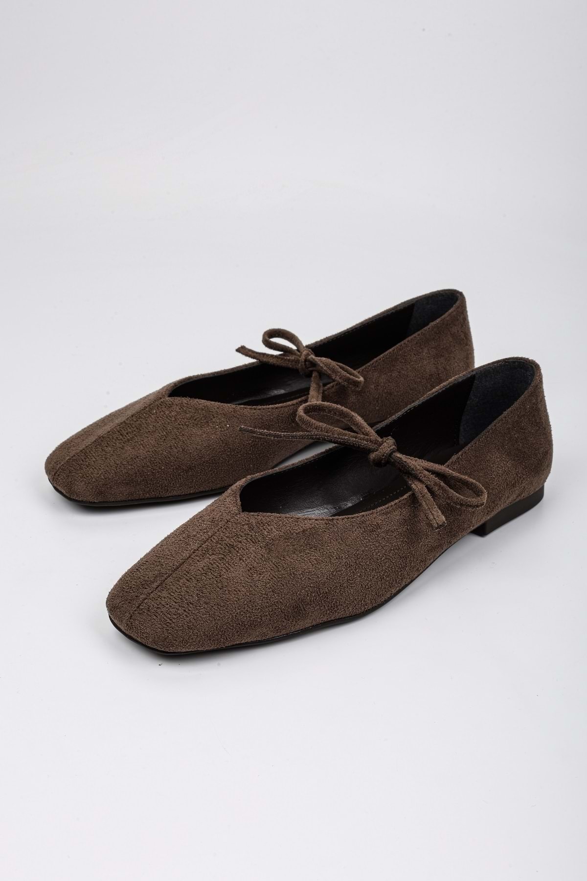 Shoeberry Kadın Noriel Kahve Süet Bağlamalı Babet görsel 3