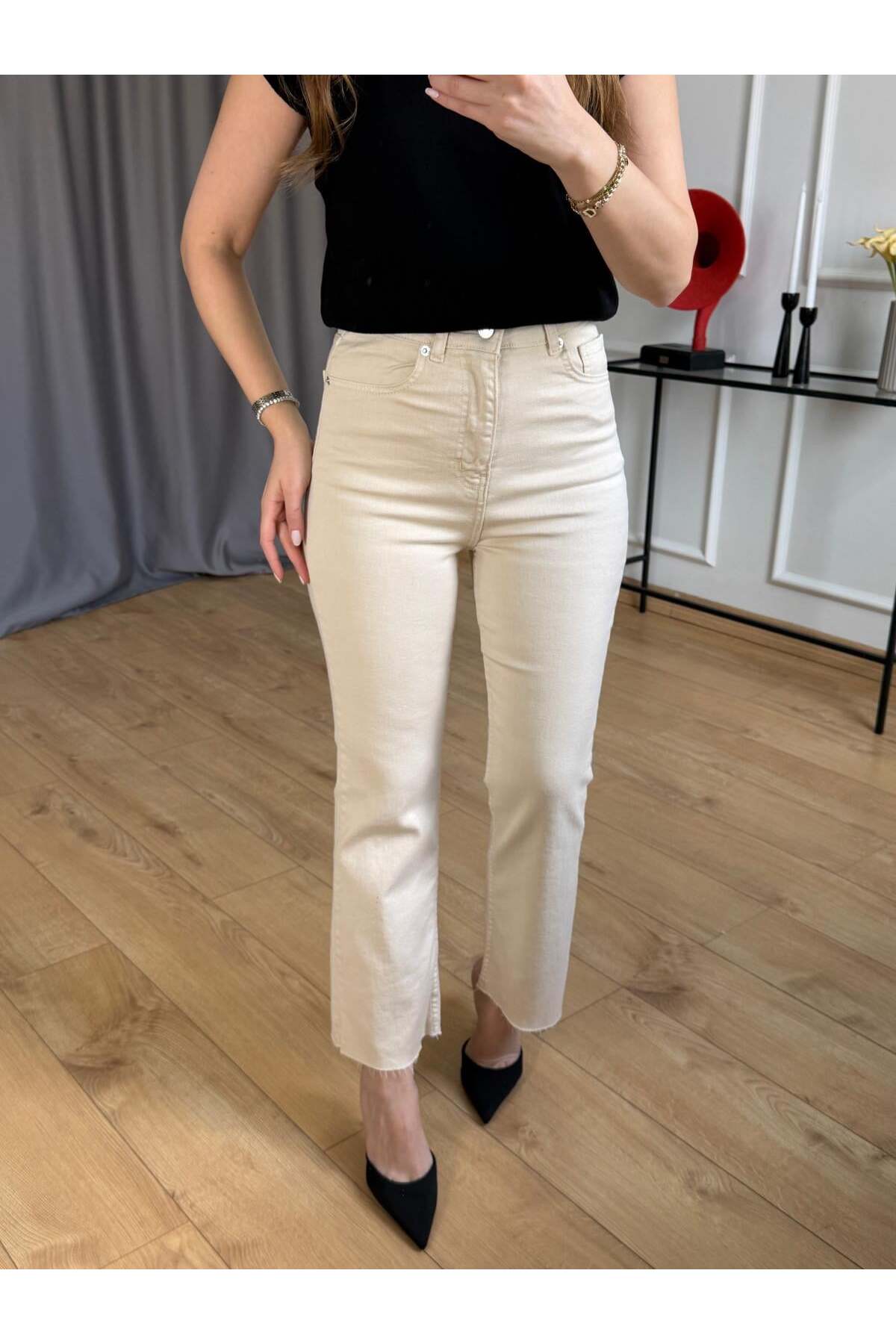 Size Özgü  Bej Flay Jean - Görsel 2