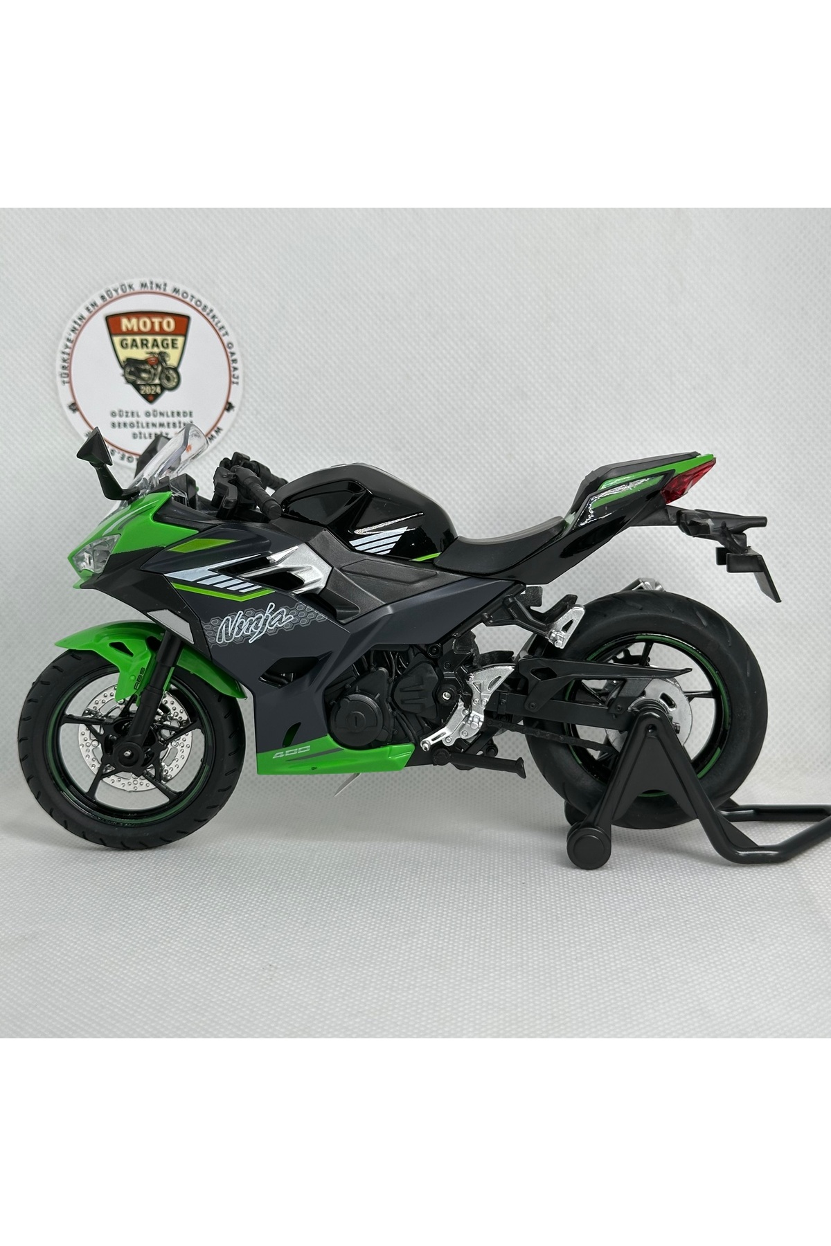 MotoGarage Kawasaki Ninja 400 1:12 Diecast Sesli Işıklı Motosiklet