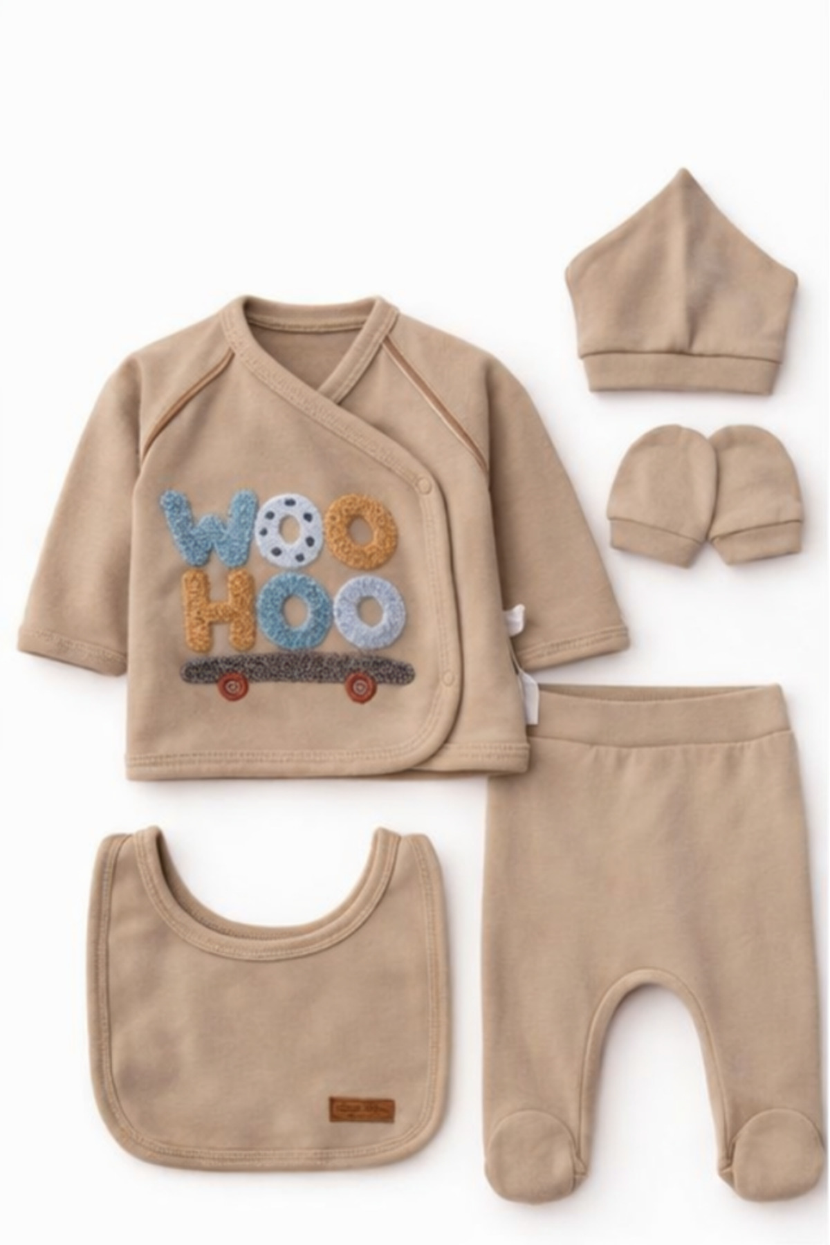 Organic Men's Skateboard Patterned 5-Piece Jumpsuit Newborn Clothing Bib