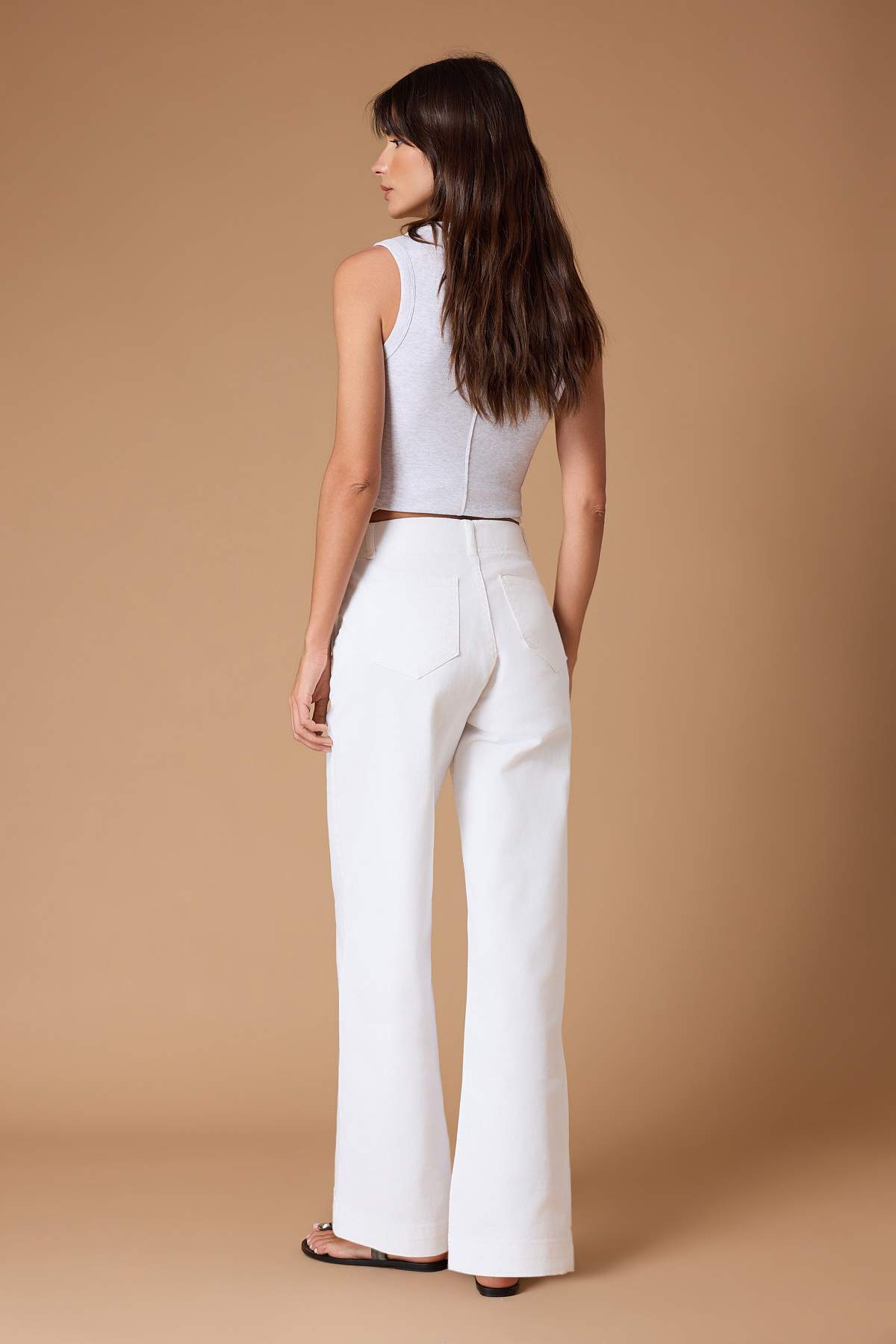 Trendyolmilla  Beyaz Düğme Detaylı Yüksek Bel Comfort/Esnek Wide Leg Geniş Paça Jeans TWOSS25JE00183 - Görsel 4