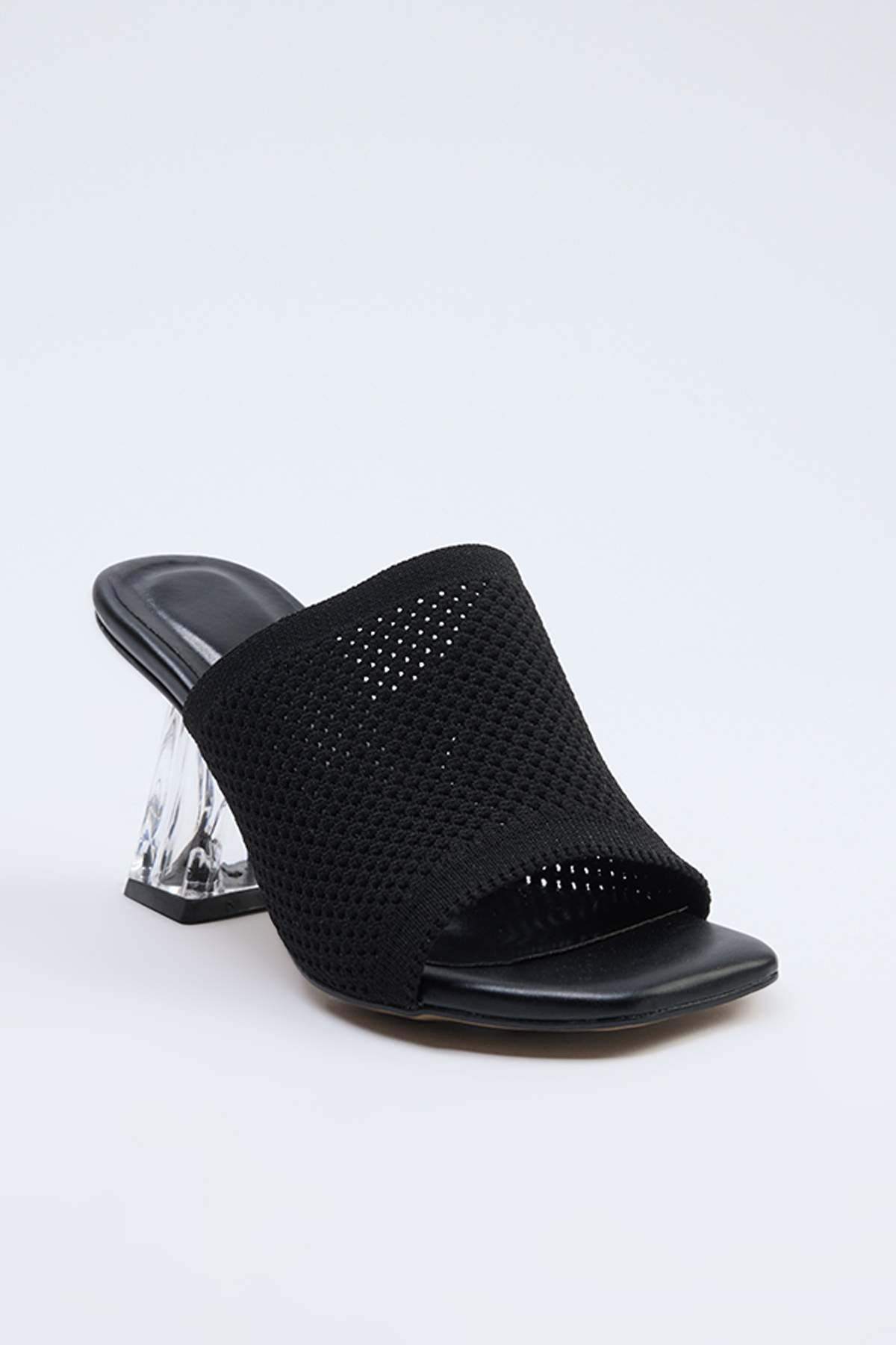 trendyol-shoes-womens-slippers