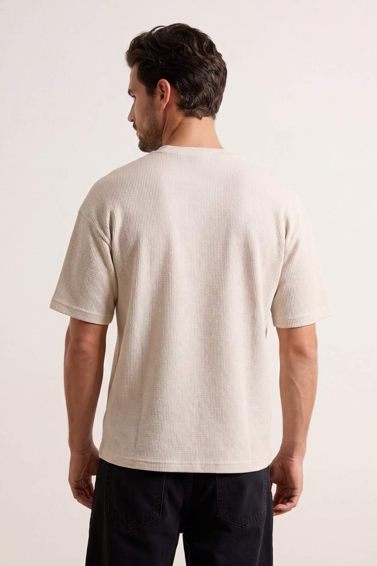 Trendyolmilla  Taş Oversize/Geniş Kesim Dokulu T-Shirt TMNSS26TS00017 - Görsel 2