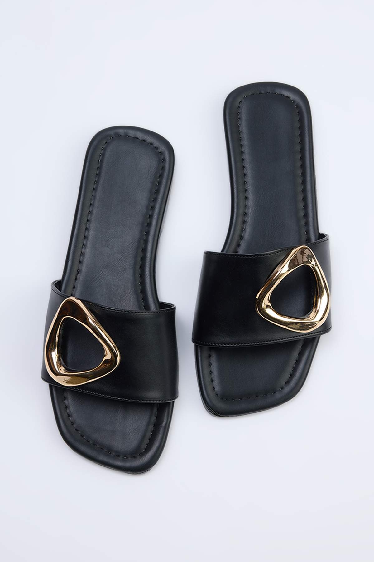 trendyol-shoes-womens-slippers