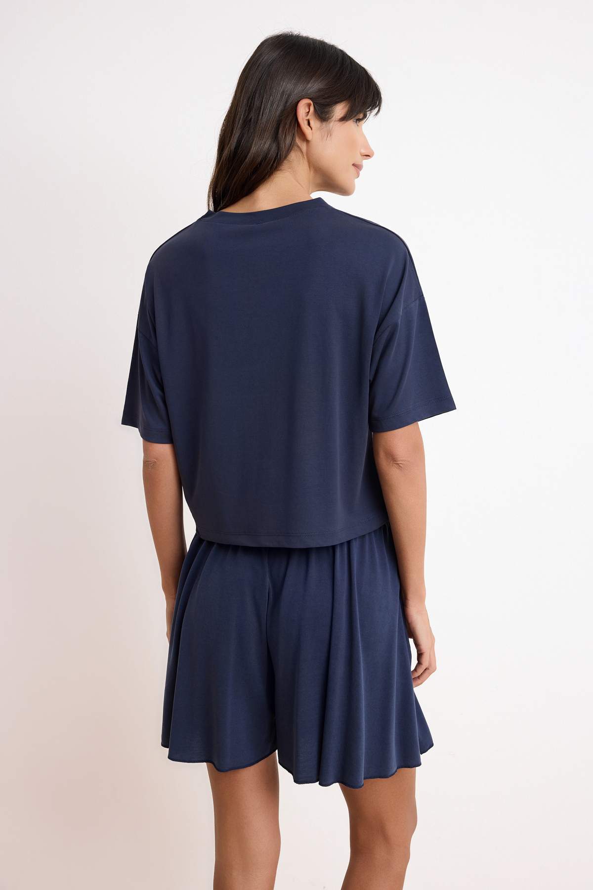 Trendyolmilla  Antrasit Oversize Düşük Kol Kısa Kollu Geniş Paça Modal Örme Alt-Üst Takım TWOSS26AU00134 - Görsel 4