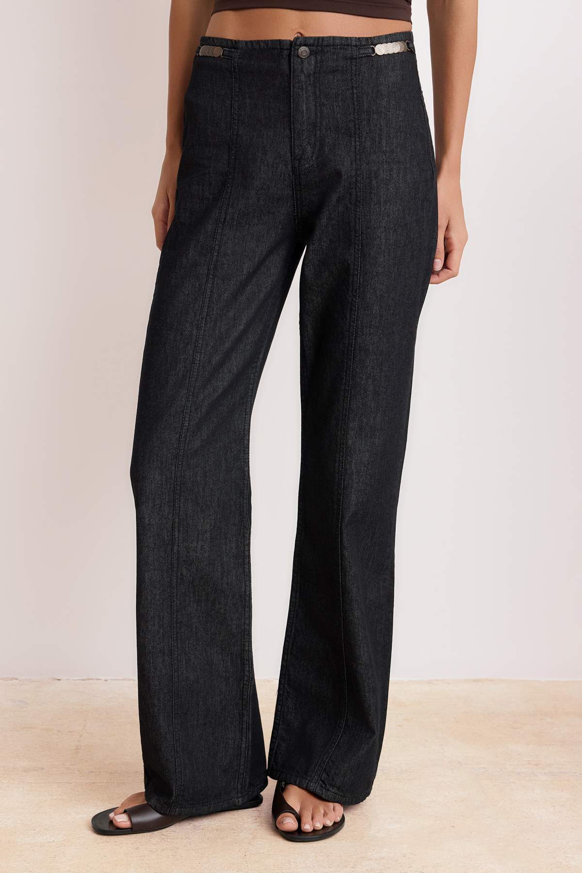 Trendyolmilla  Siyah DÖKÜMLÜ Aksesuar Detaylı Yüksek Bel %100 Pamuk Wide Leg Jeans TWOSS26JE00170 - Görsel 3