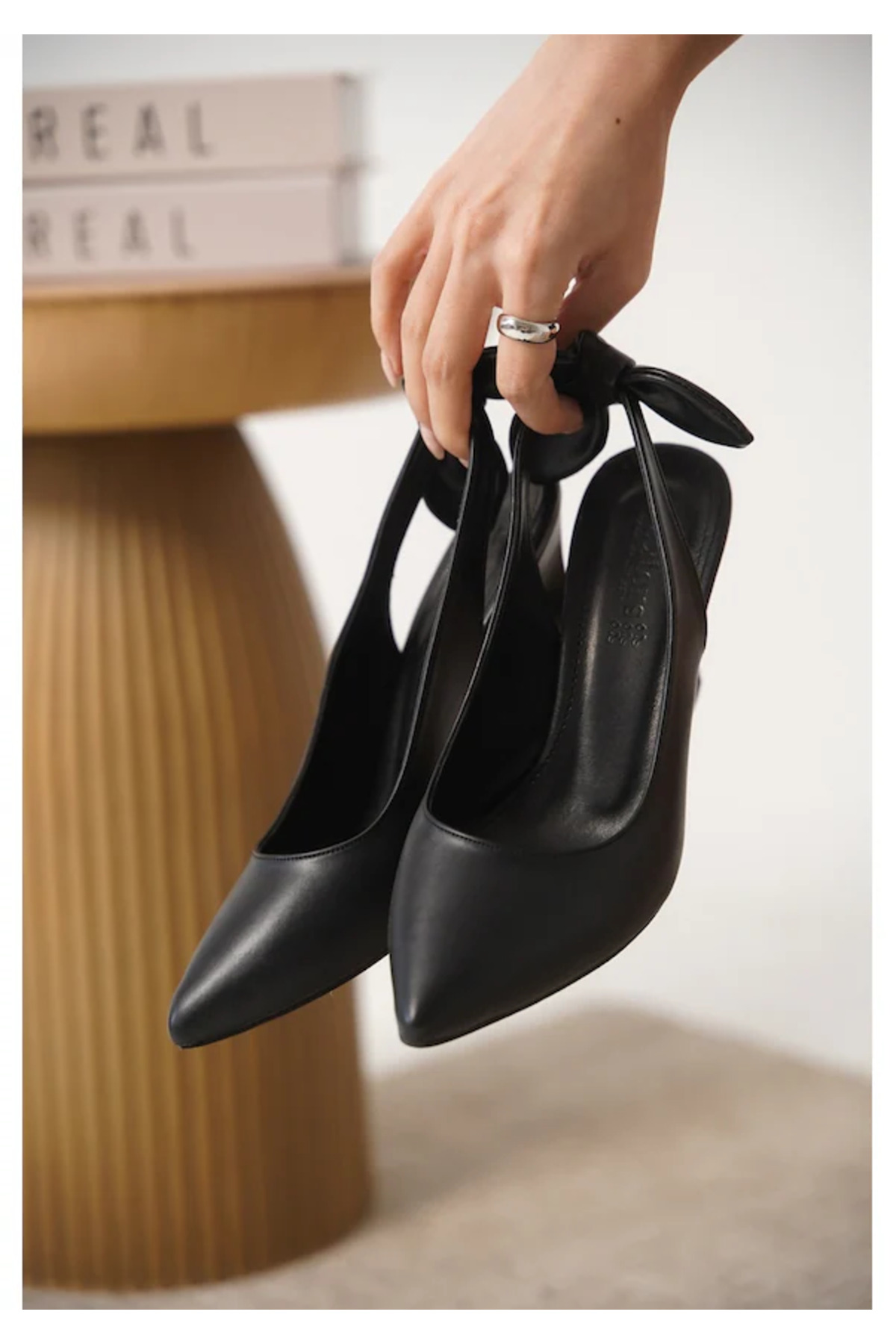 Daxtors  Pamela Kadın Arkası Fiyonk Detaylı Stiletto - Görsel 4