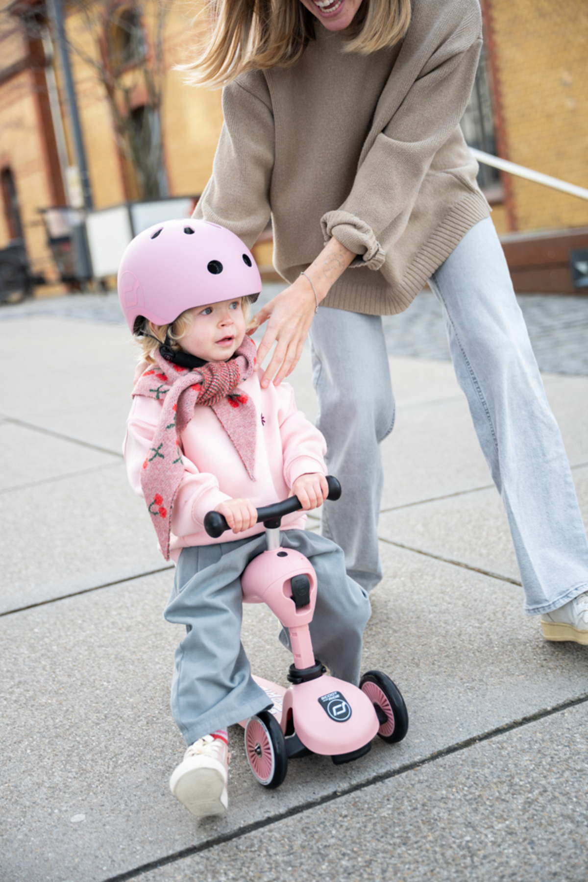 SCOOT AND RIDE Highwaykick 1 Oturaklı Çocuk Scooter Pembe 160629-96270 fotoğrafı 5 (önizleme)