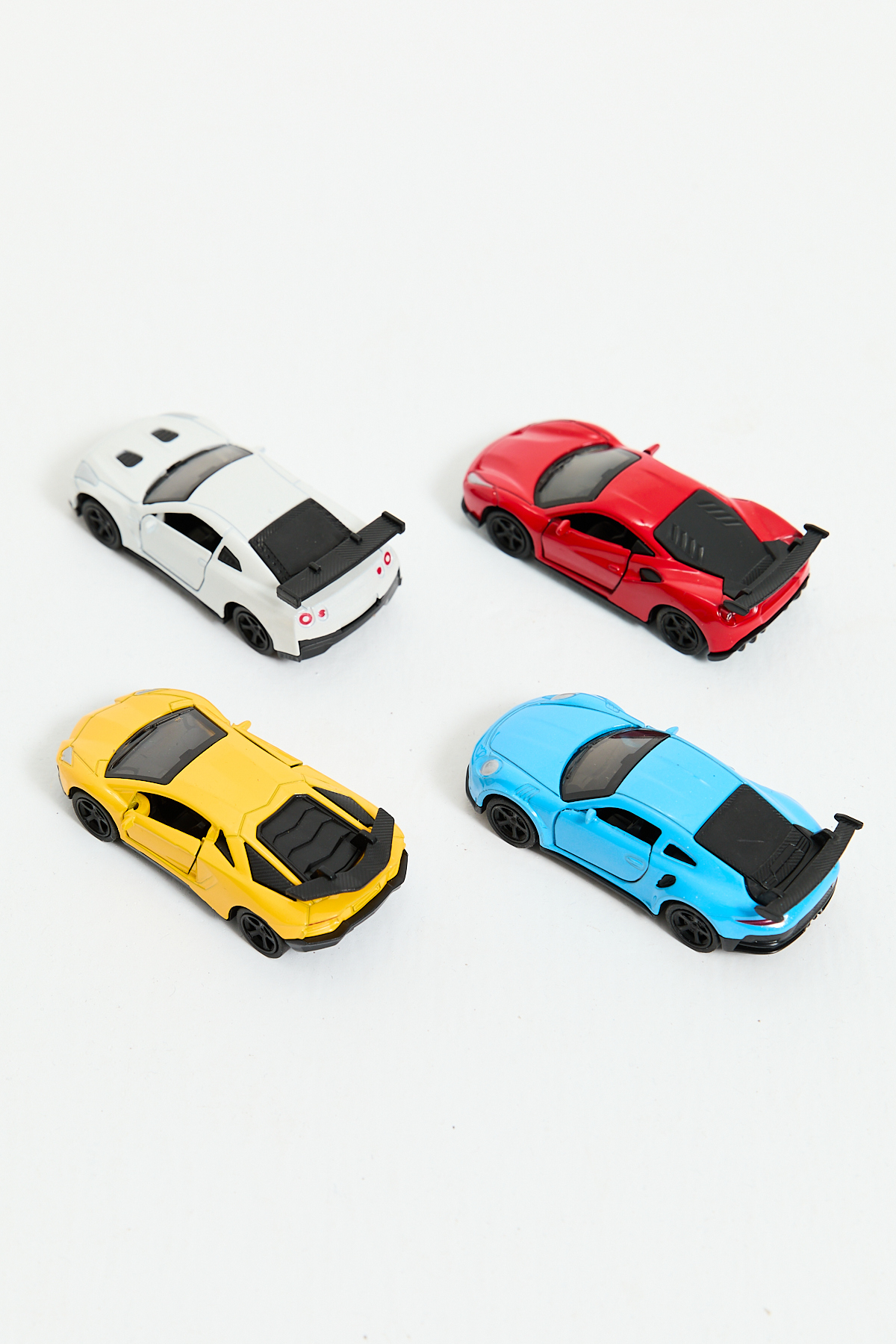KentOyuncaK 4’lü Çek-Bırak Diecast 1:64 Ölçekli Yarış Arabaları – Set 04 fotoğrafı 4 (önizleme)