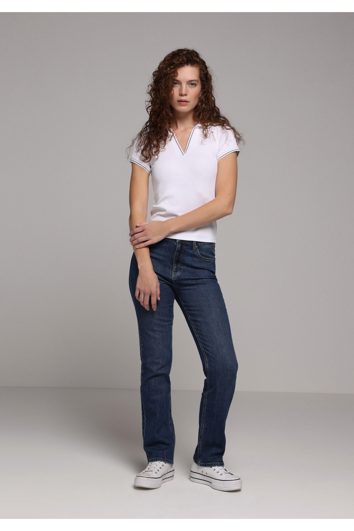 Colin’s  Slim Fit Polo Yaka Düz Kadın Beyaz Kısa Kol Tişört - Görsel 3