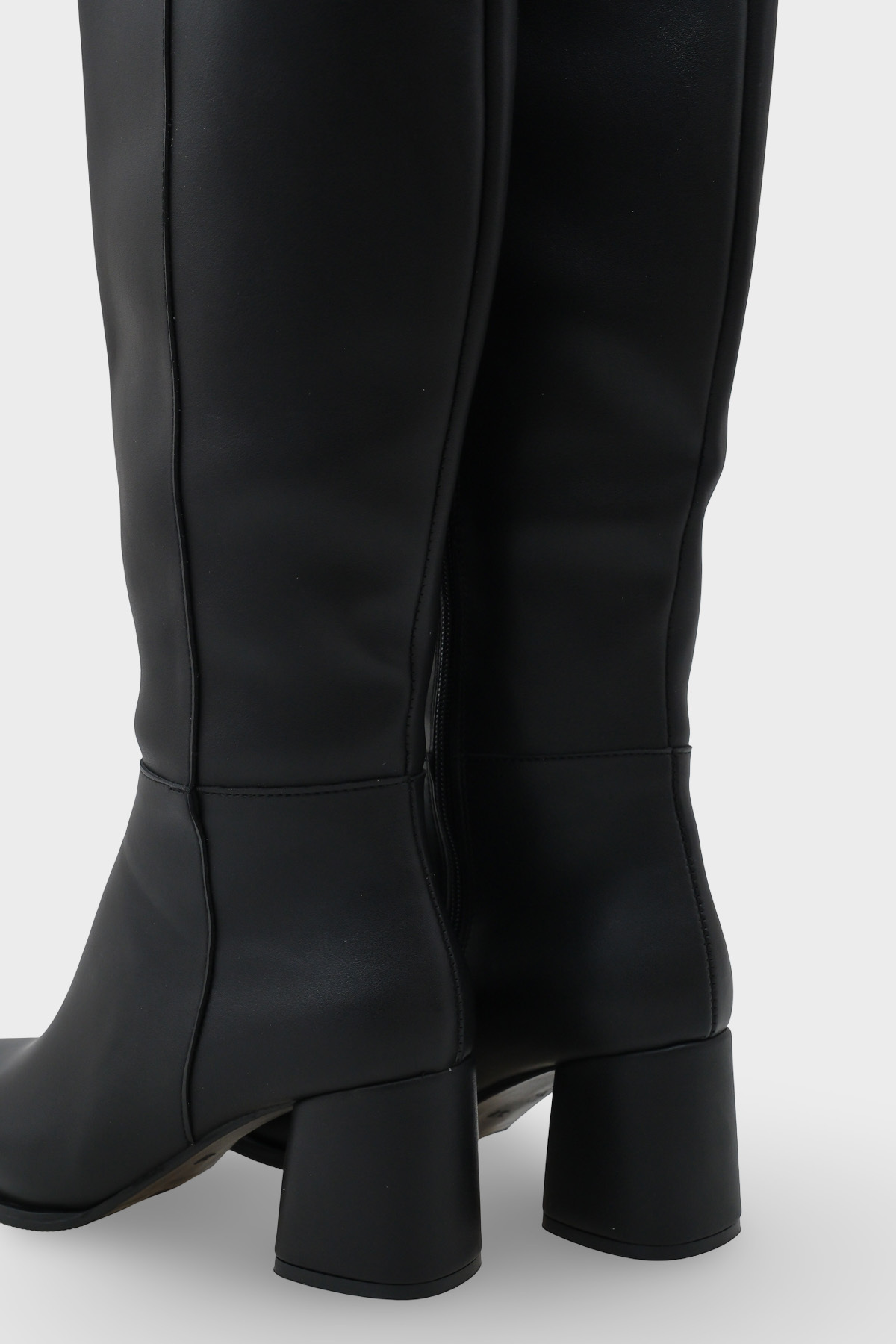 Capone Outfitters  Cathrine Oval Burunlu Yandan Fermuarlı Topuklu Kadın Çizme - Görsel 6