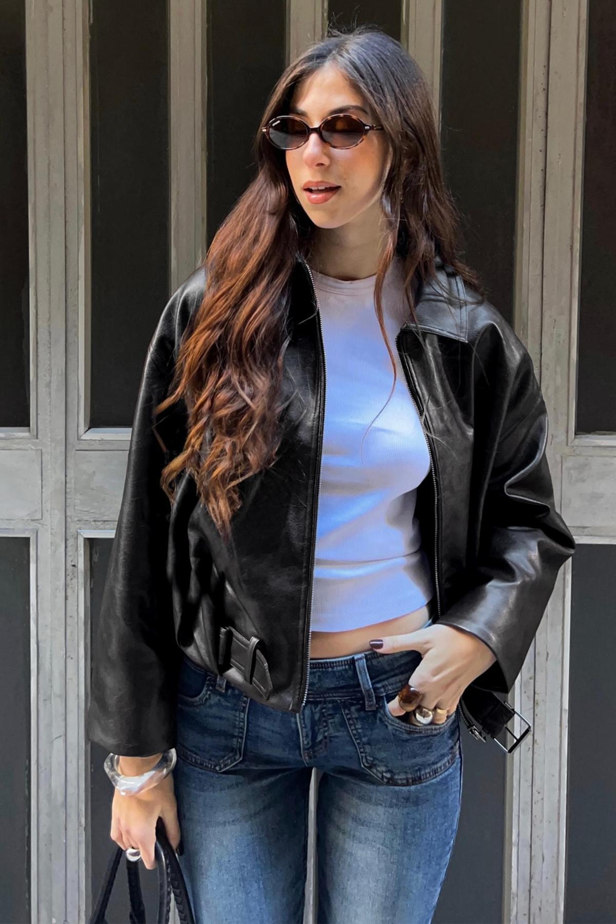 Bershka  Kemerli suni deri bomber ceket