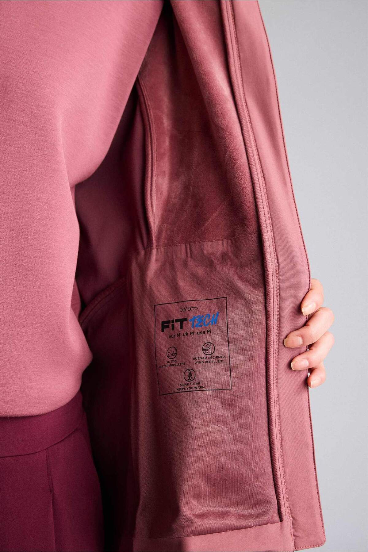 DeFacto Rüzgar Geçirmez Su İtici Slım Fıt Kapüşonlu Fermuarlı Softshell Mont G0237AX26SP görsel 5