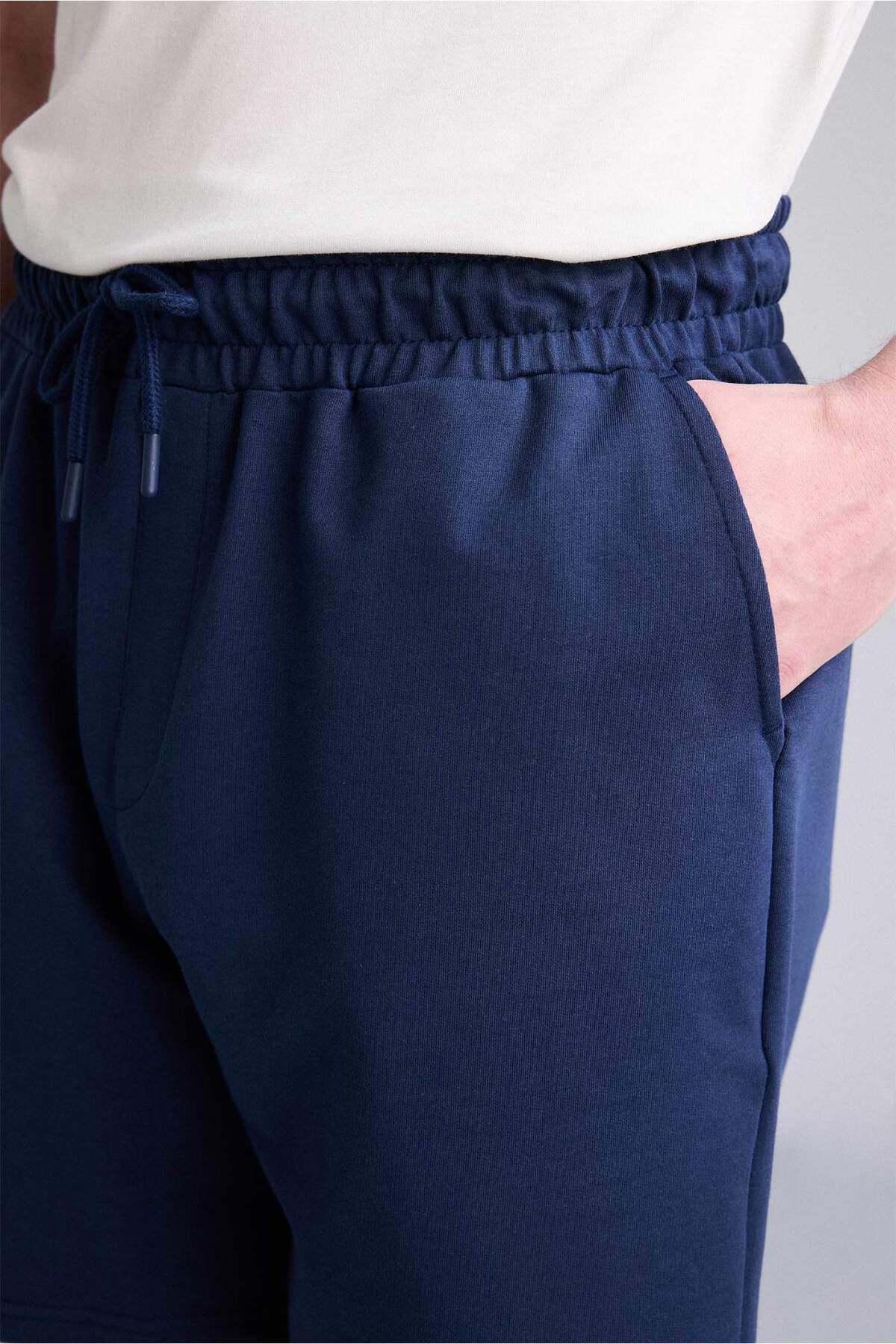 DeFacto Slim Fit Cepli Pamuklu Basic Bermuda Şort W1105AZ26SM görsel 4