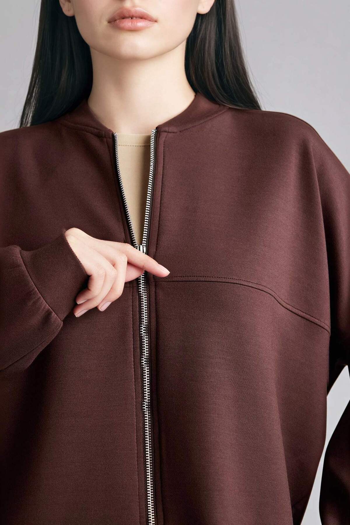 DeFacto Relax Fit Yarım Balıkçı Yaka Fermuarlı Basic Hırka Sweatshirt G8506AX26SP görsel 4