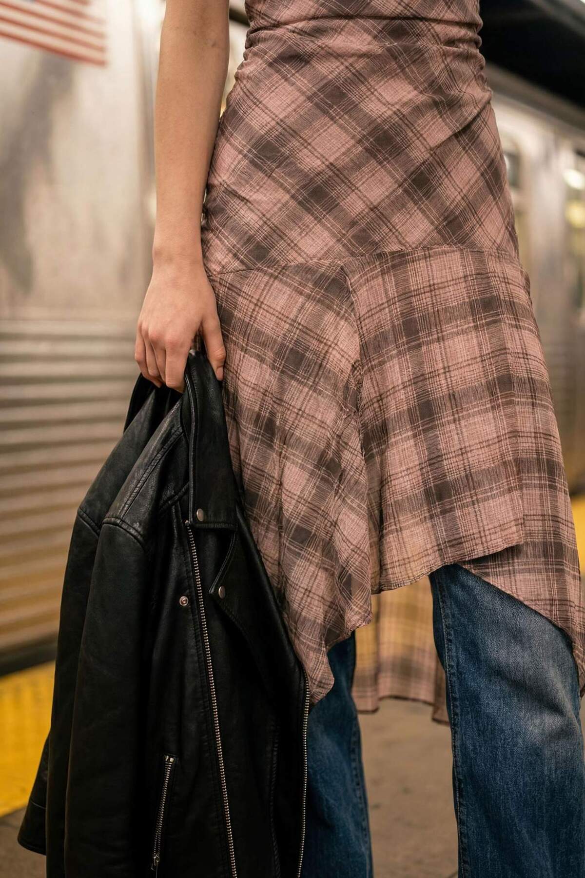 Defacto  Kareli Tül Midi Elbise G7874AX26SP - Görsel 5